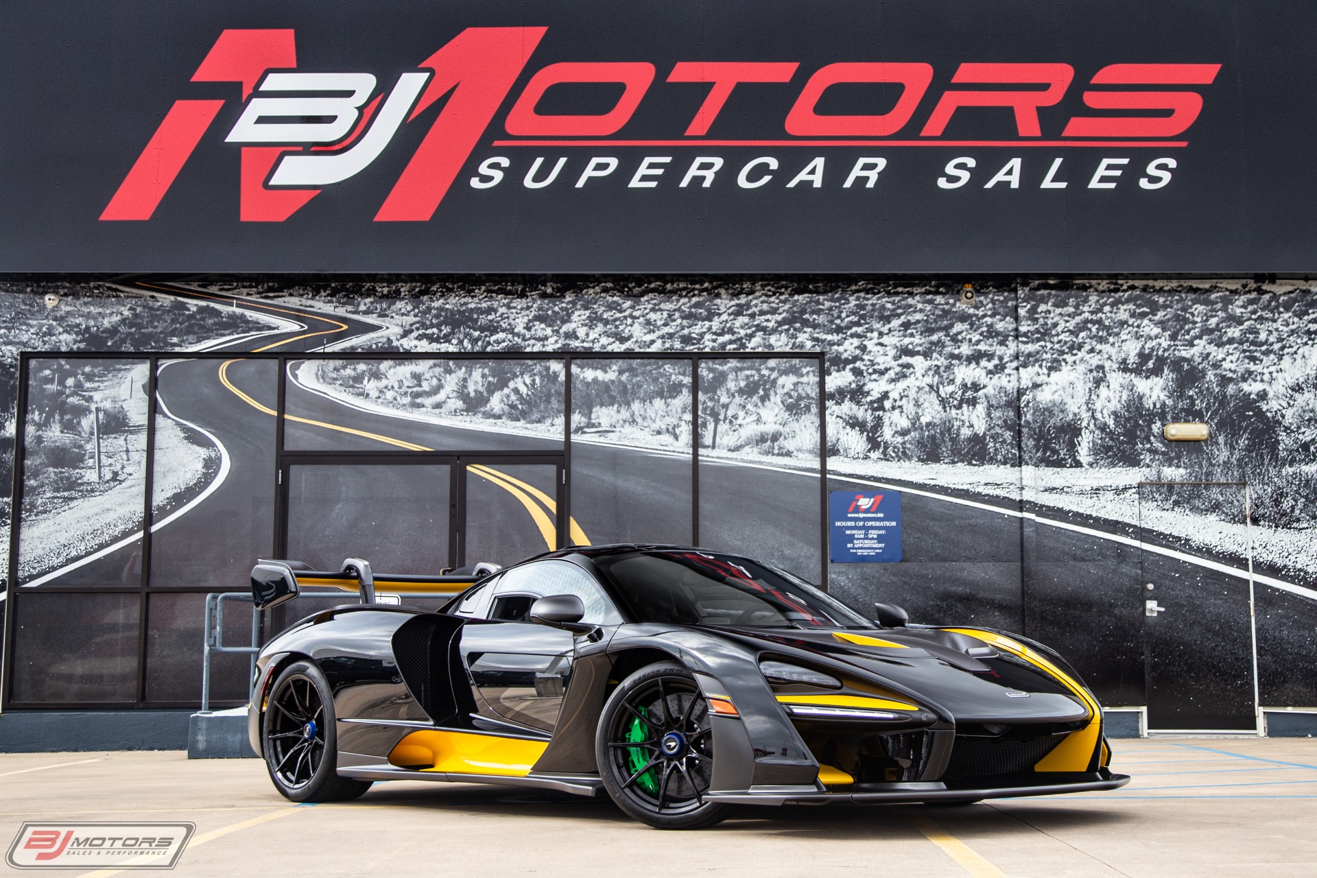 Used-2019-McLaren-Senna-MSO-Bespoke-Jet-Black-Paint