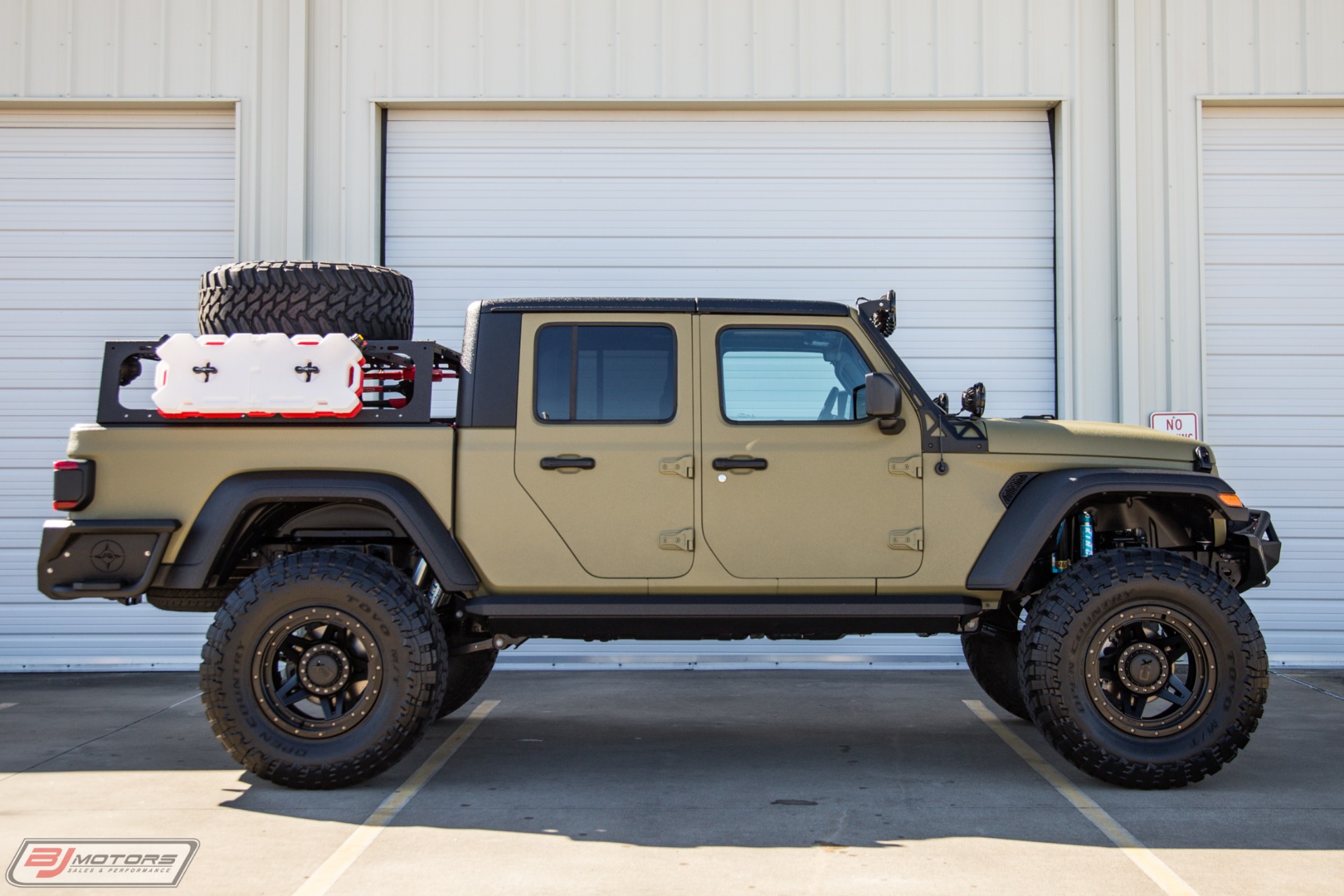 Used-2020-Jeep-Gladiator-Sport