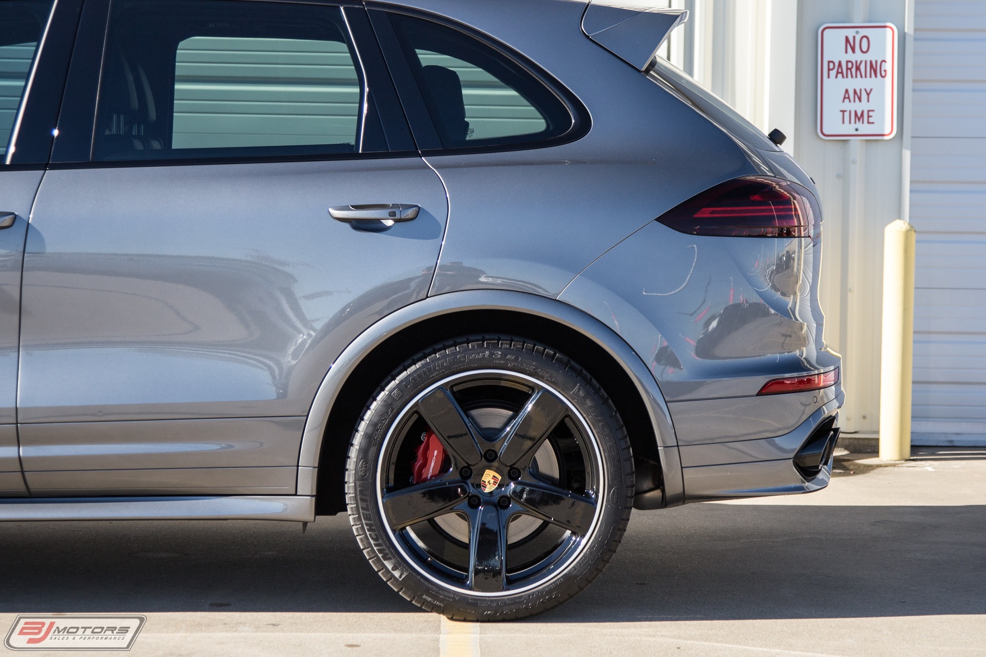 Used-2018-Porsche-Cayenne-GTS