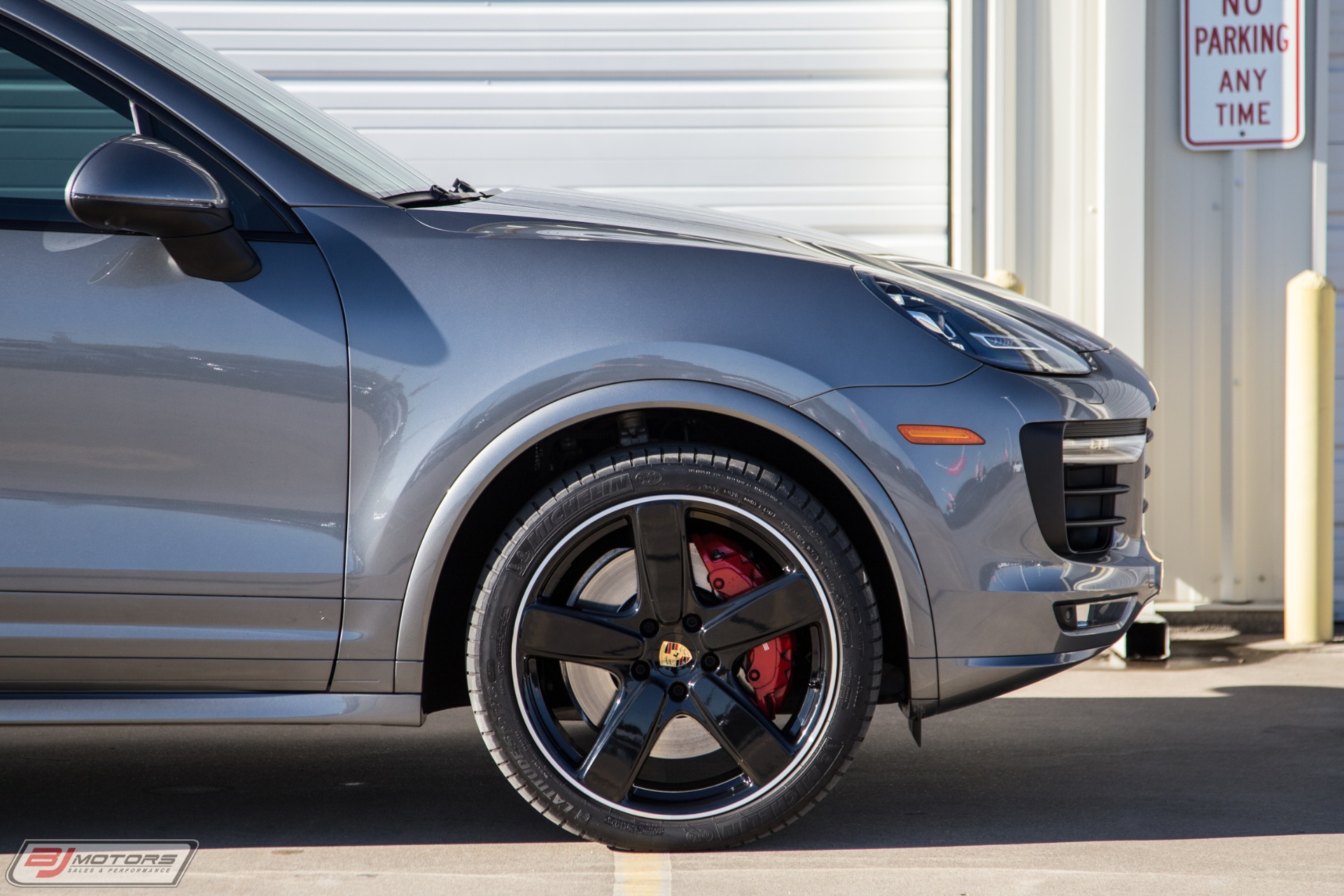 Used-2018-Porsche-Cayenne-GTS