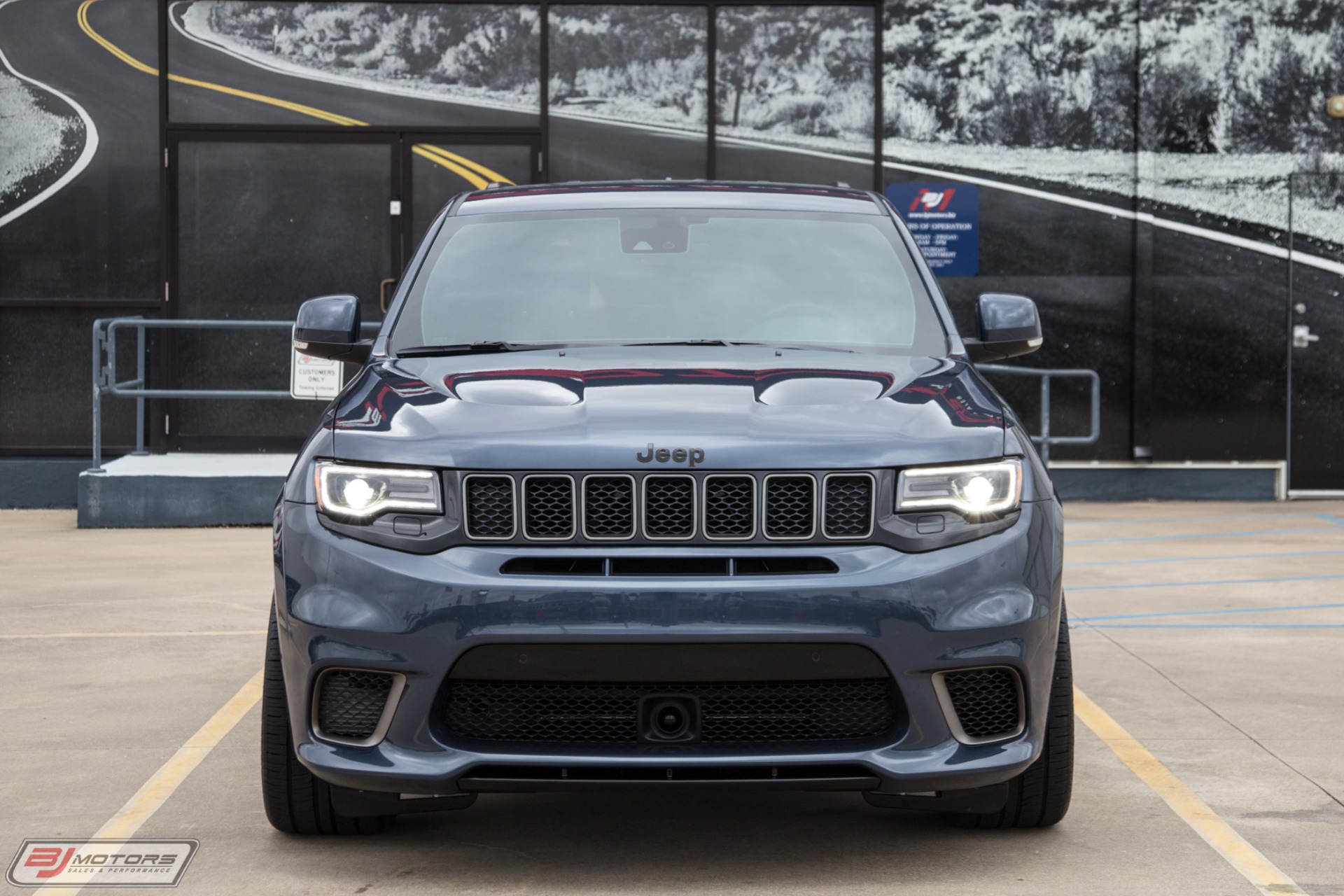 Used-2020-Jeep-Grand-Cherokee-Trackhawk