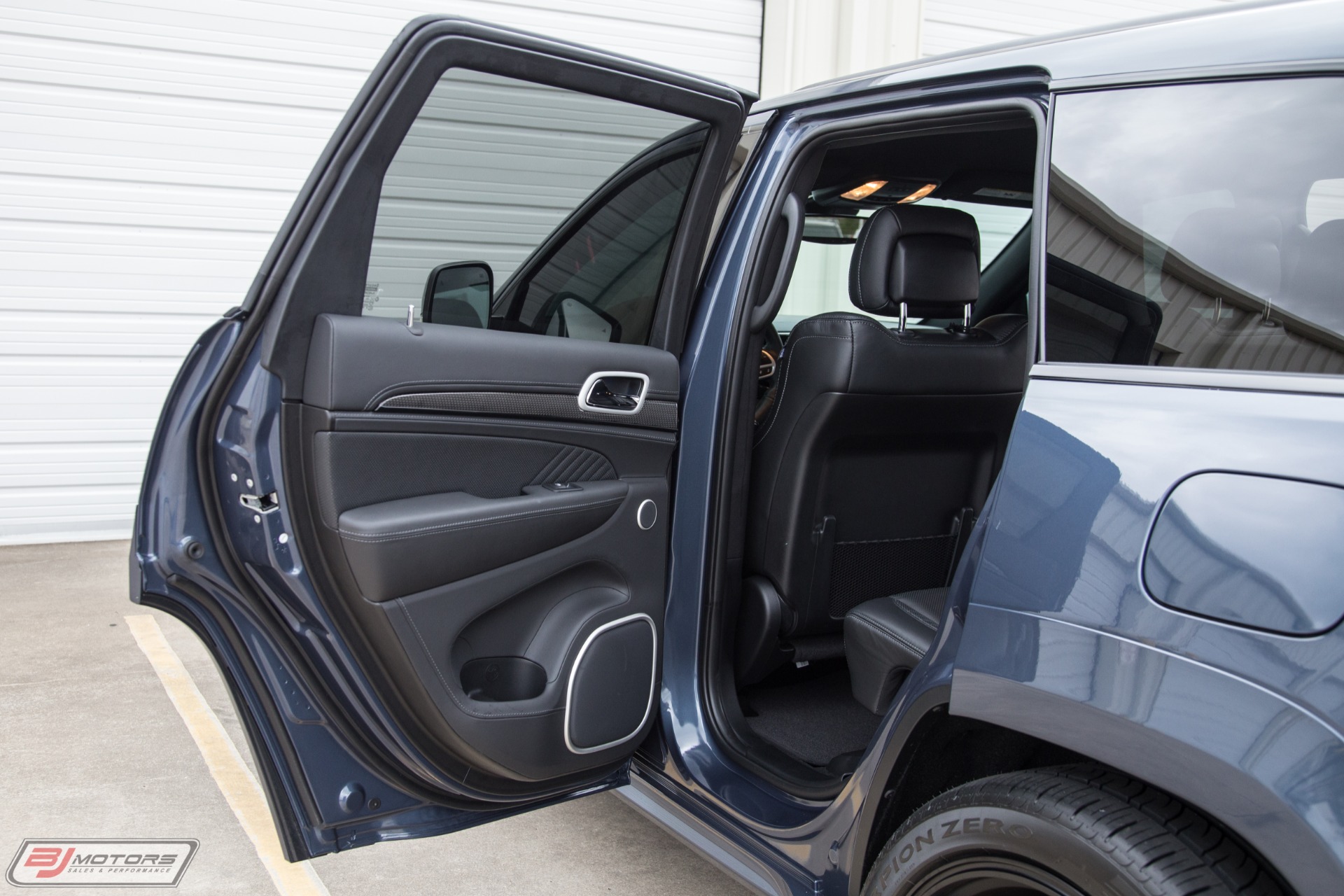 Used-2020-Jeep-Grand-Cherokee-Trackhawk