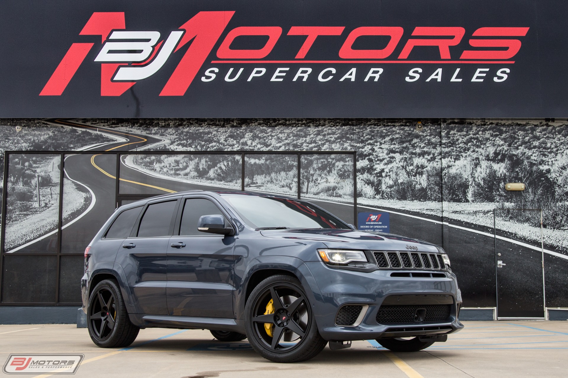 Used-2020-Jeep-Grand-Cherokee-Trackhawk