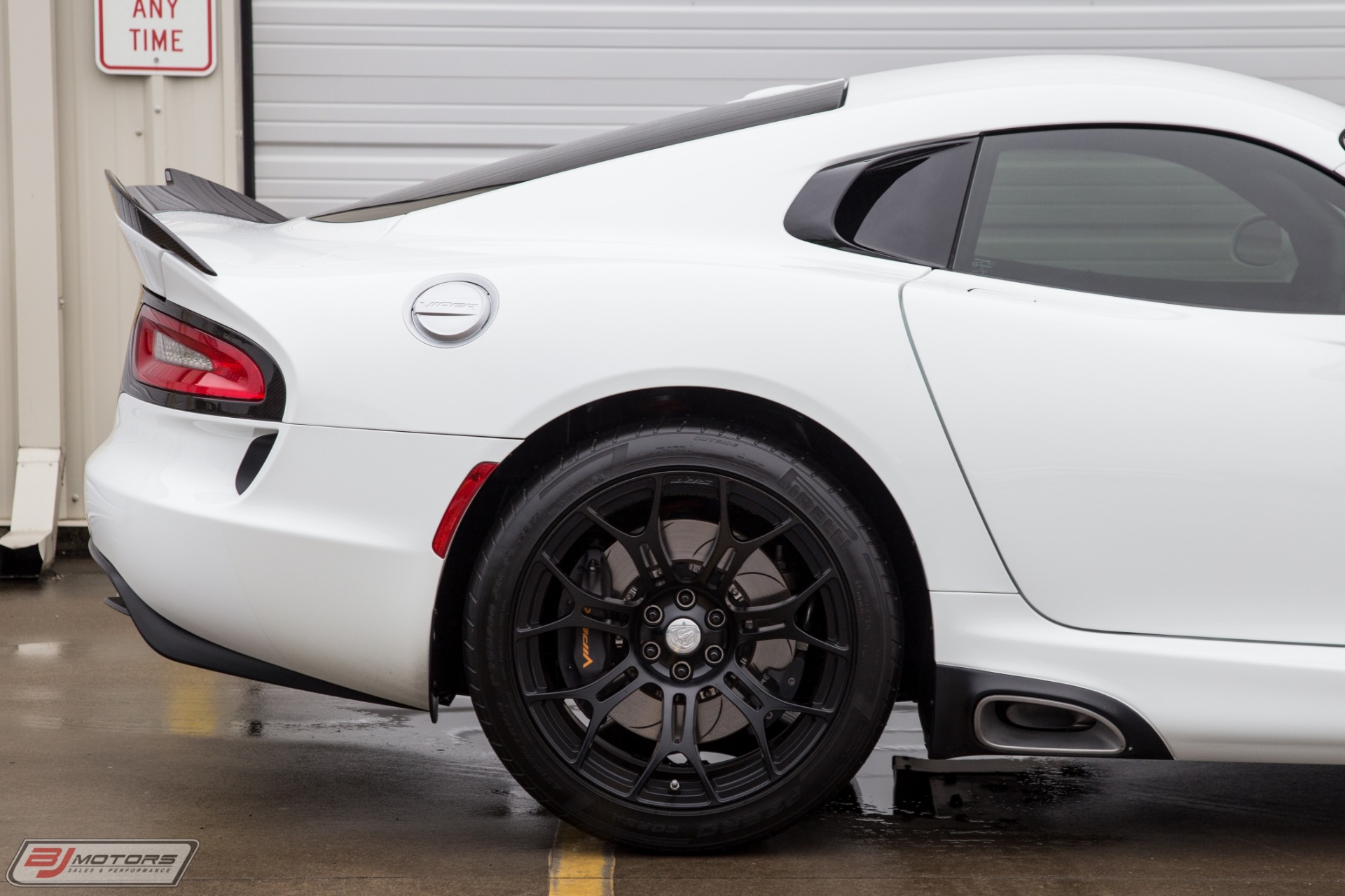 Used-2014-Dodge-Viper-TA-10