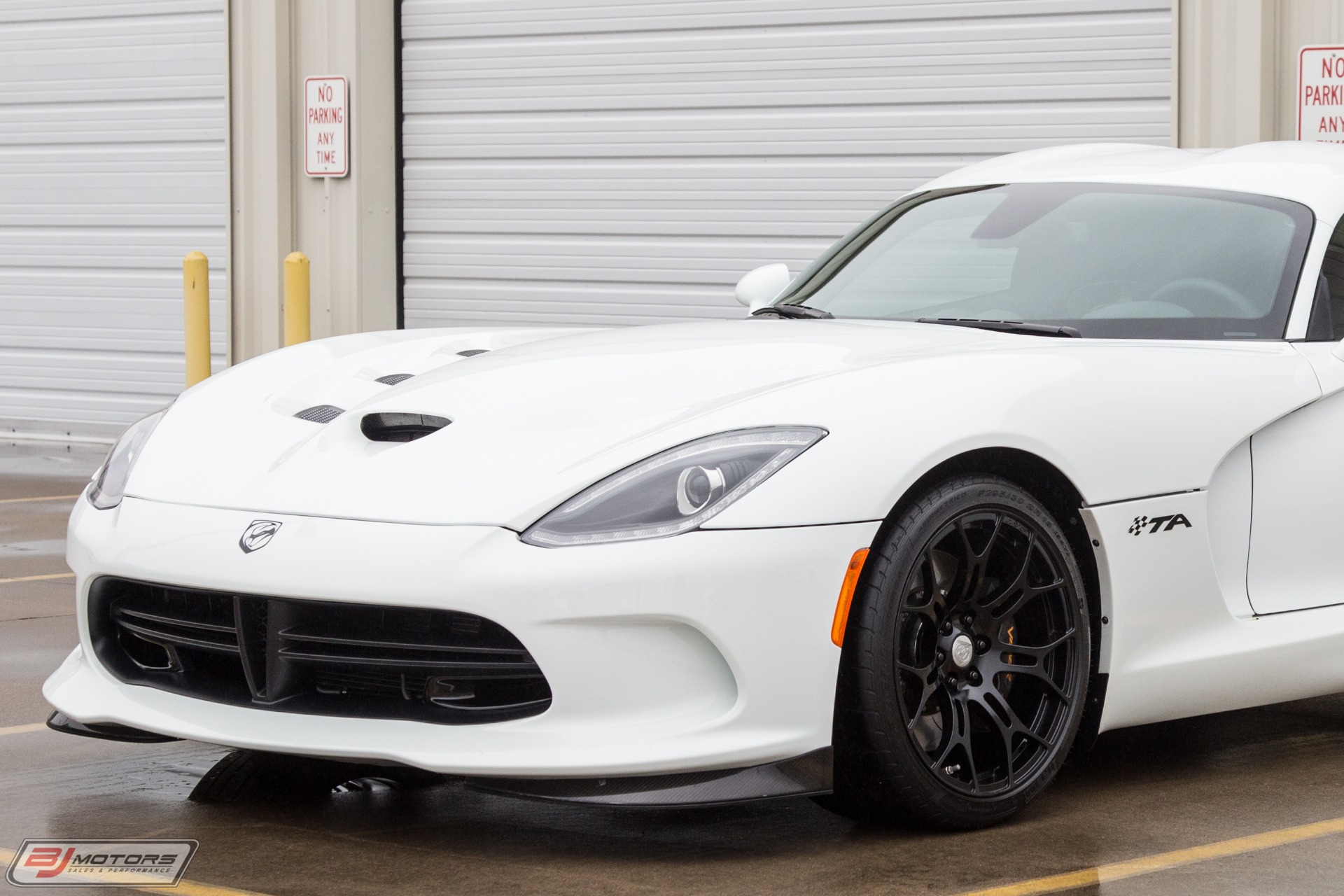 Used-2014-Dodge-Viper-TA-10