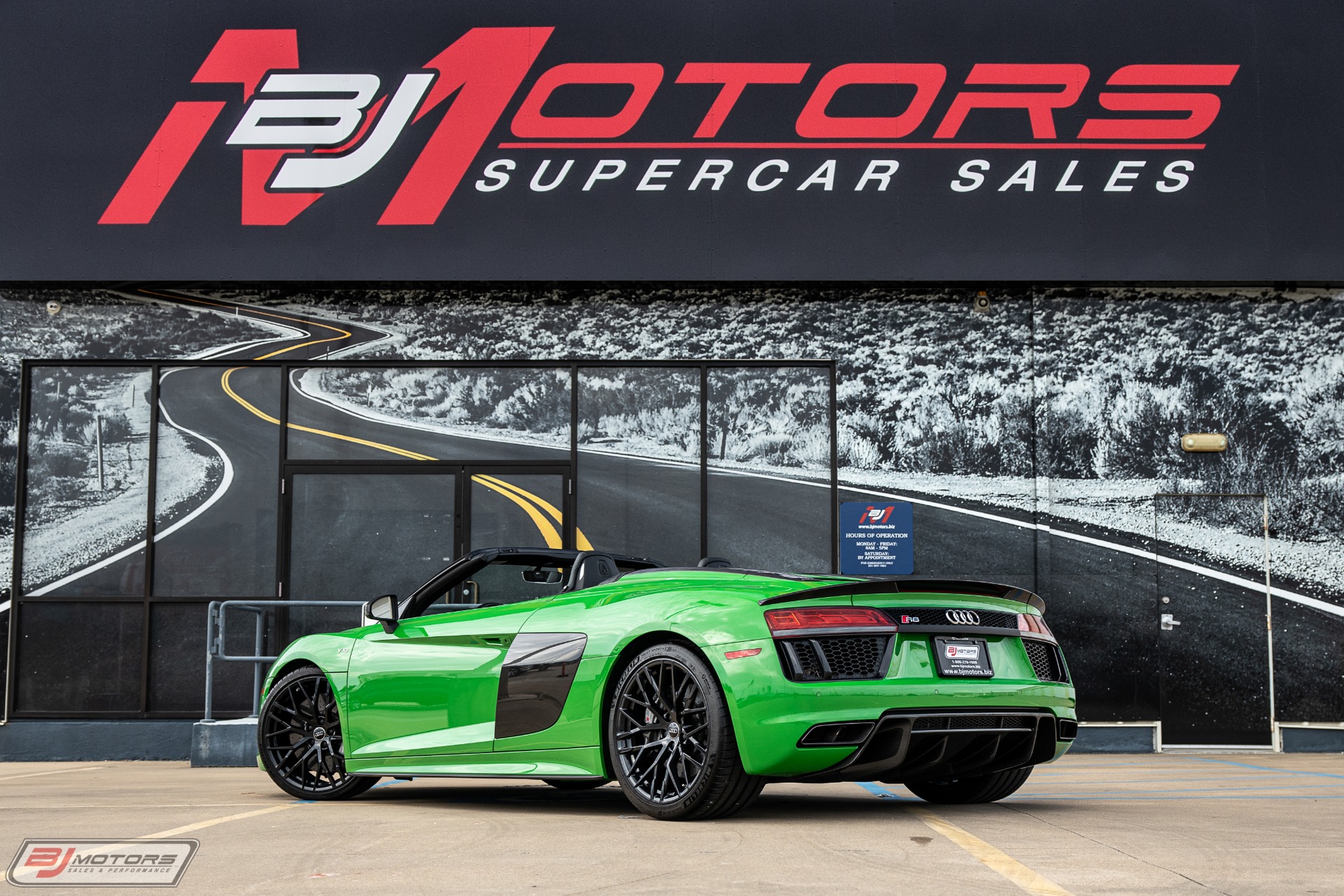 Used-2018-Audi-R8-52-Quattro-V10-Plus-Spyder