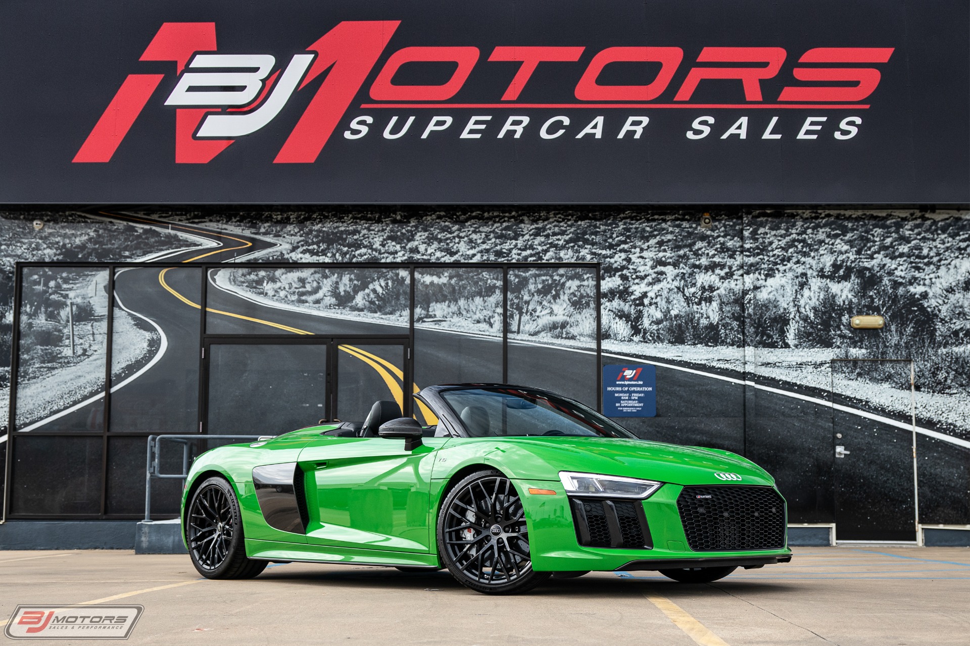 Used-2018-Audi-R8-52-Quattro-V10-Plus-Spyder