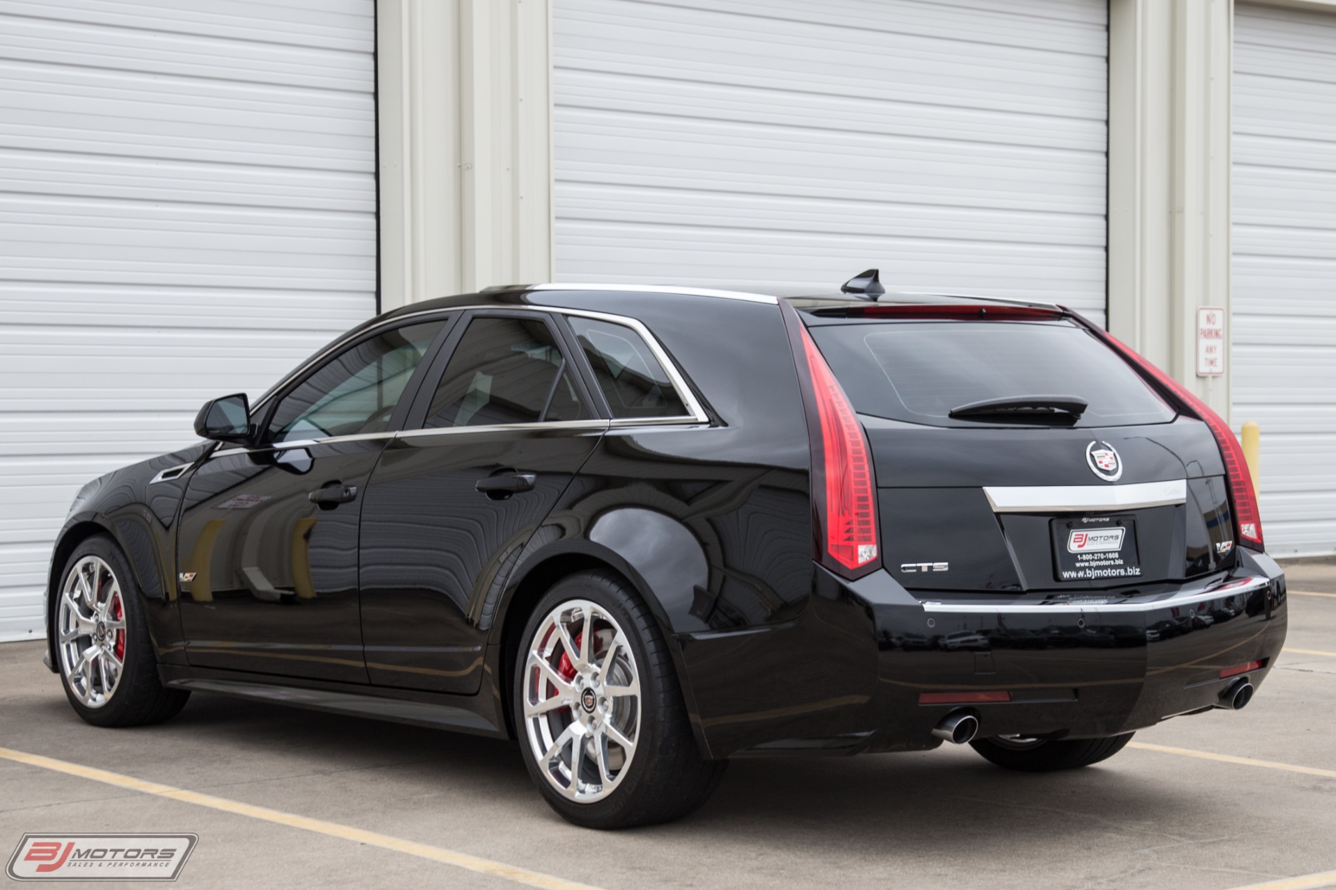 Used-2014-Cadillac-CTS-V-Wagon-HPE700-Package