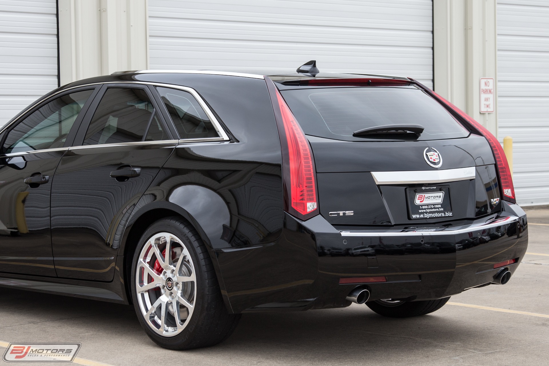 Used-2014-Cadillac-CTS-V-Wagon-HPE700-Package