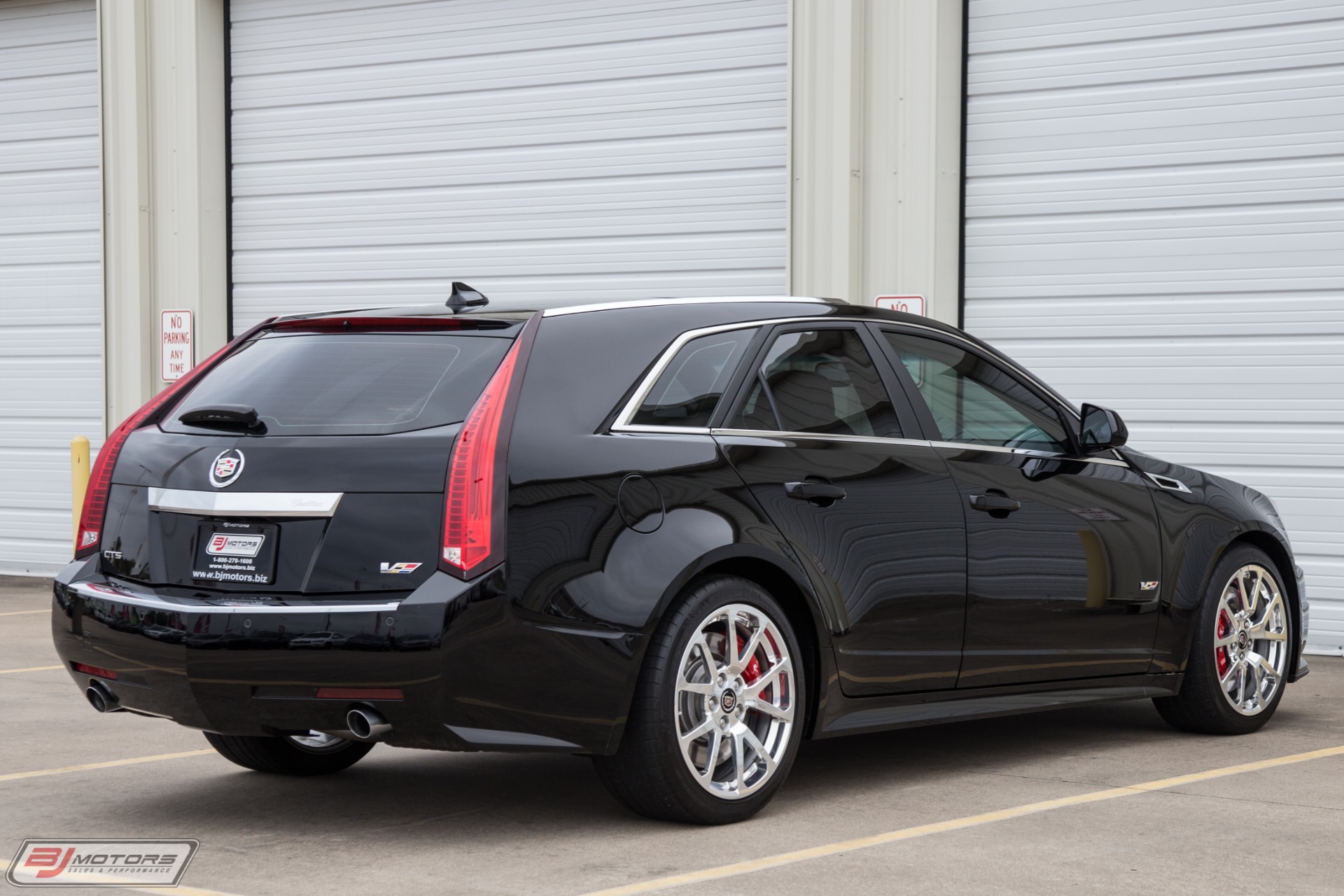 Used-2014-Cadillac-CTS-V-Wagon-HPE700-Package