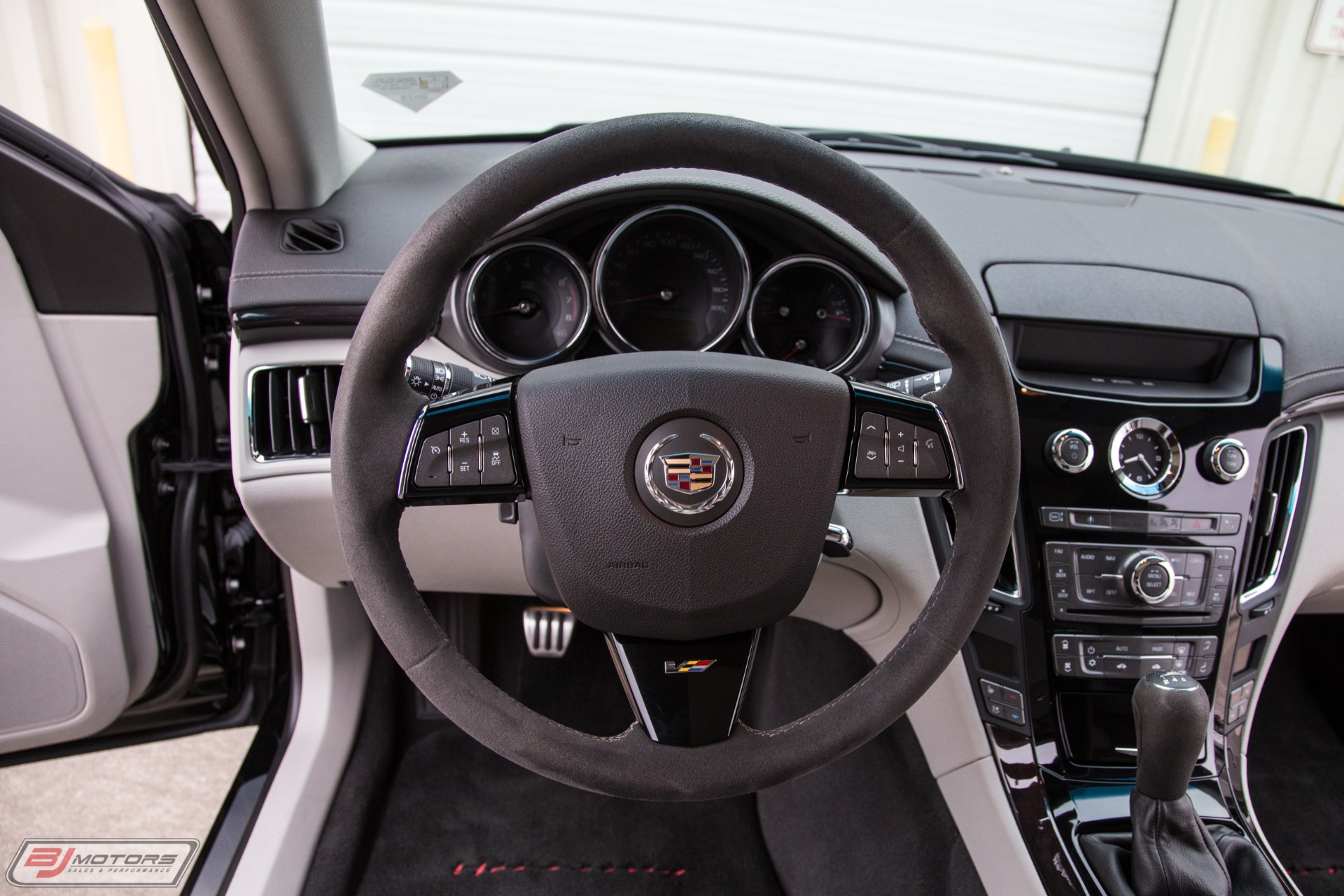 Used-2014-Cadillac-CTS-V-Wagon-HPE700-Package