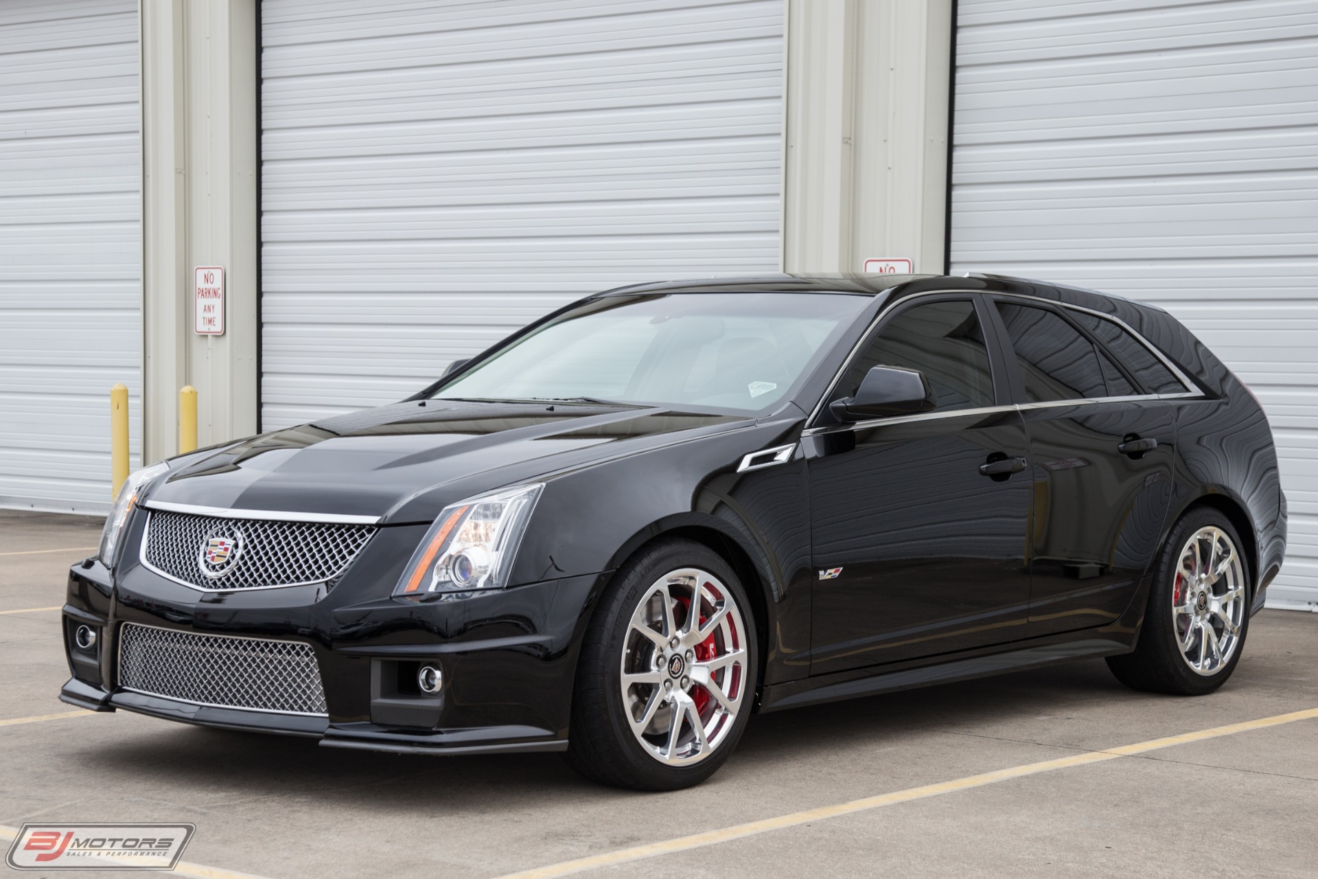 Used-2014-Cadillac-CTS-V-Wagon-HPE700-Package