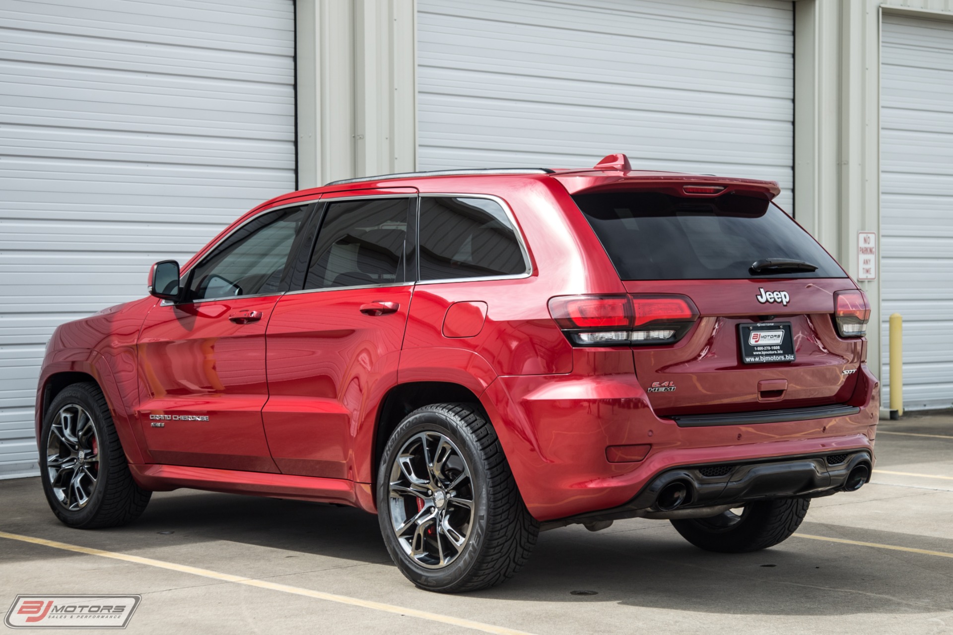 Used-2014-Jeep-Grand-Cherokee-SRT