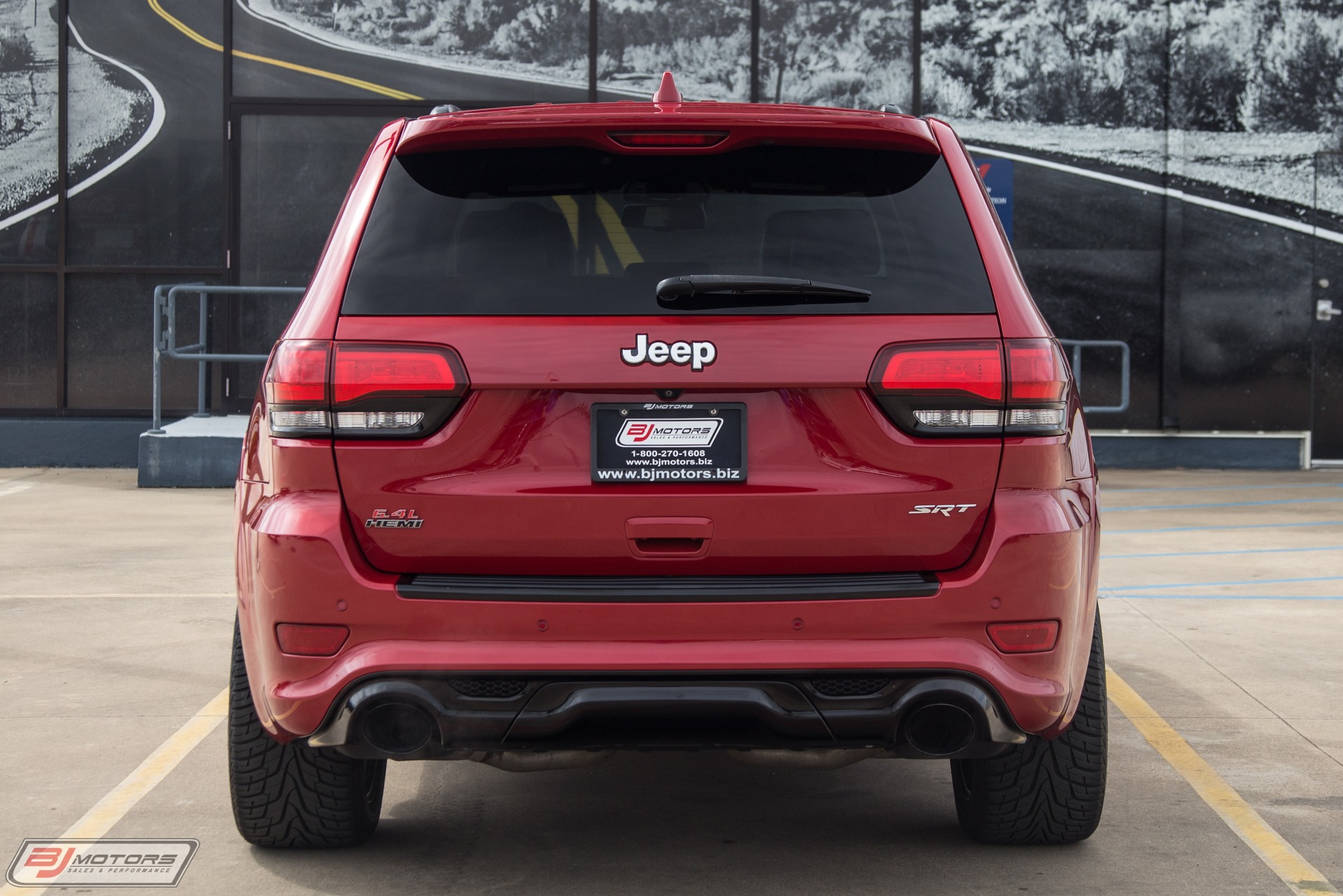 Used-2014-Jeep-Grand-Cherokee-SRT