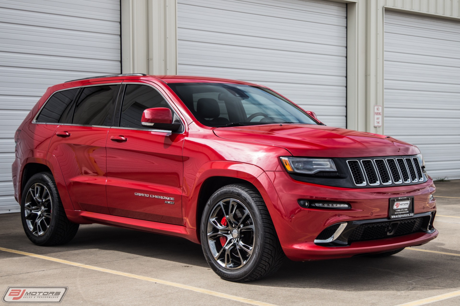 Used-2014-Jeep-Grand-Cherokee-SRT