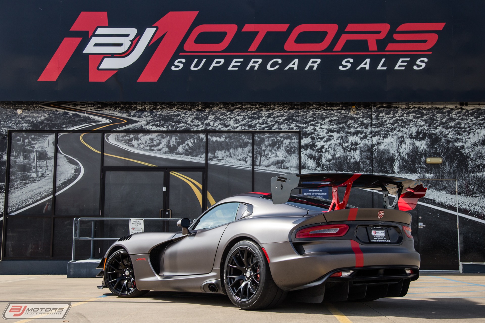 Used-2016-Dodge-Viper-ACR-Extreme