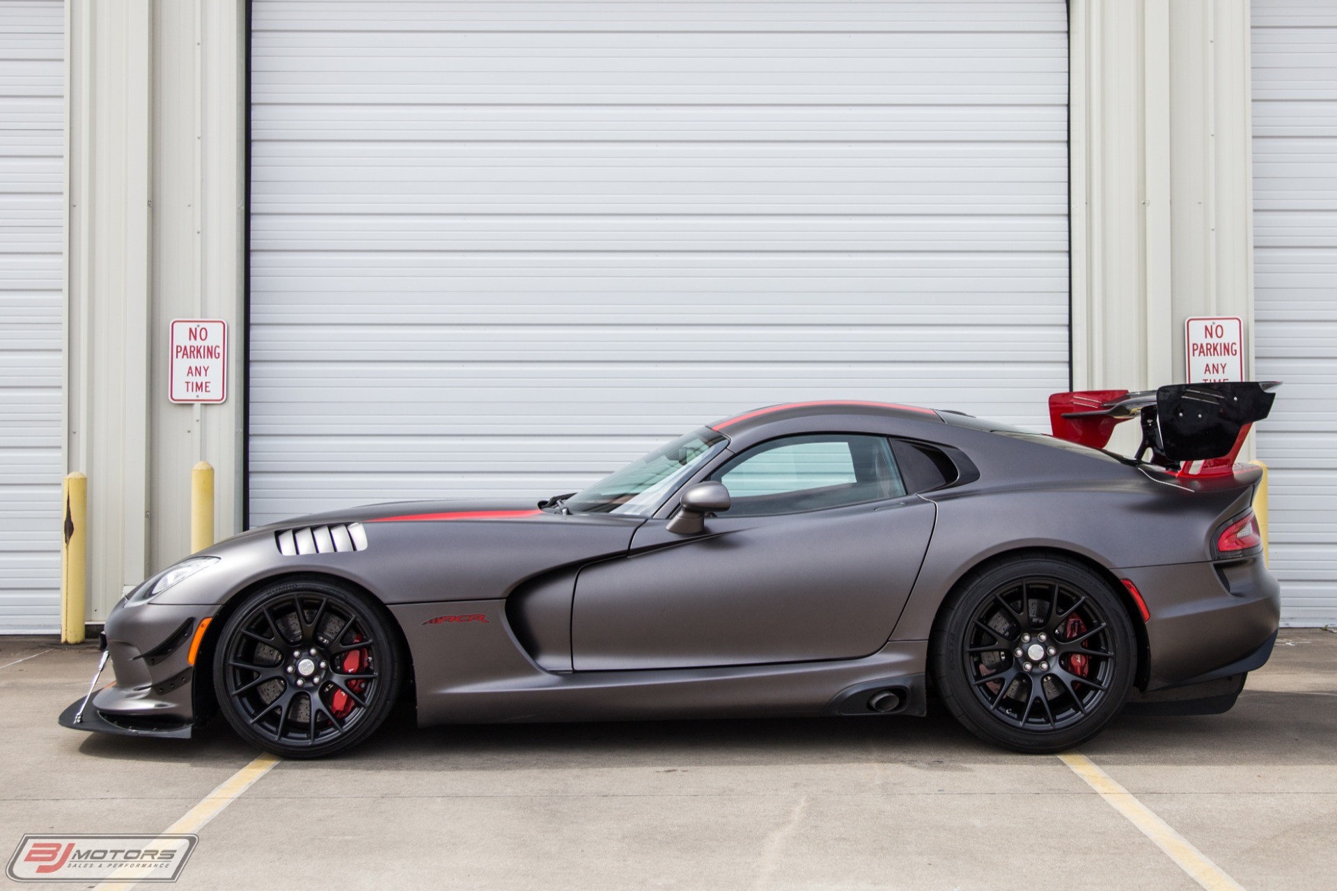 Used-2016-Dodge-Viper-ACR-Extreme