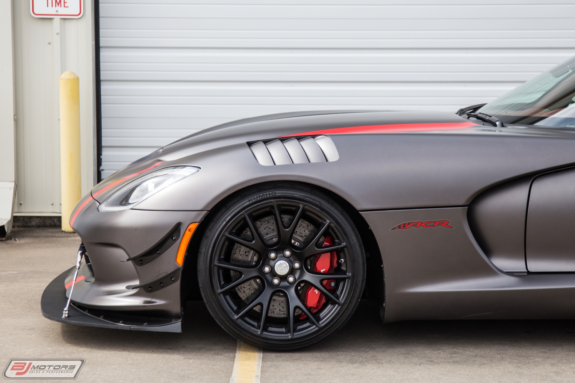 Used-2016-Dodge-Viper-ACR-Extreme