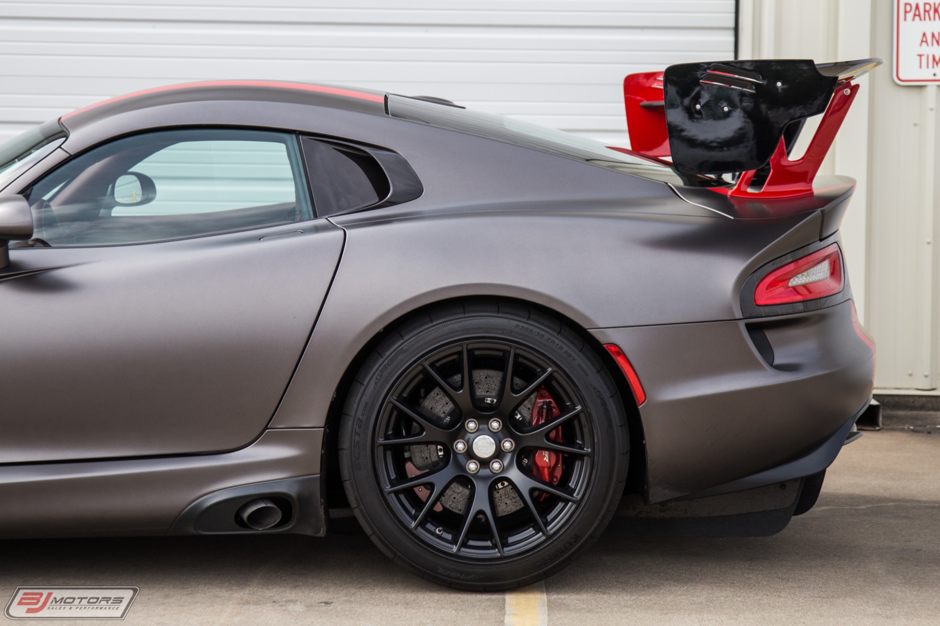 Used-2016-Dodge-Viper-ACR-Extreme