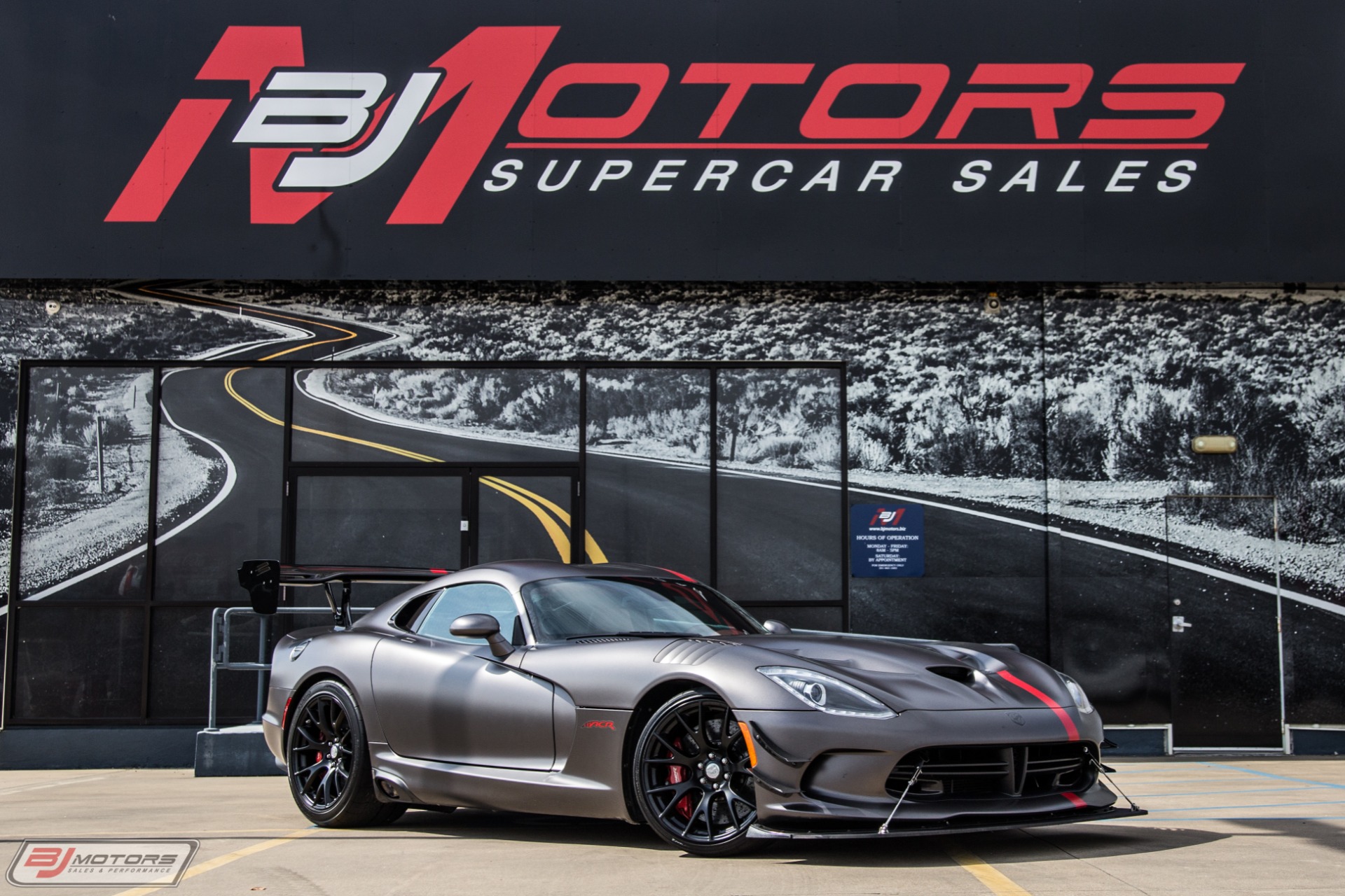 Used-2016-Dodge-Viper-ACR-Extreme