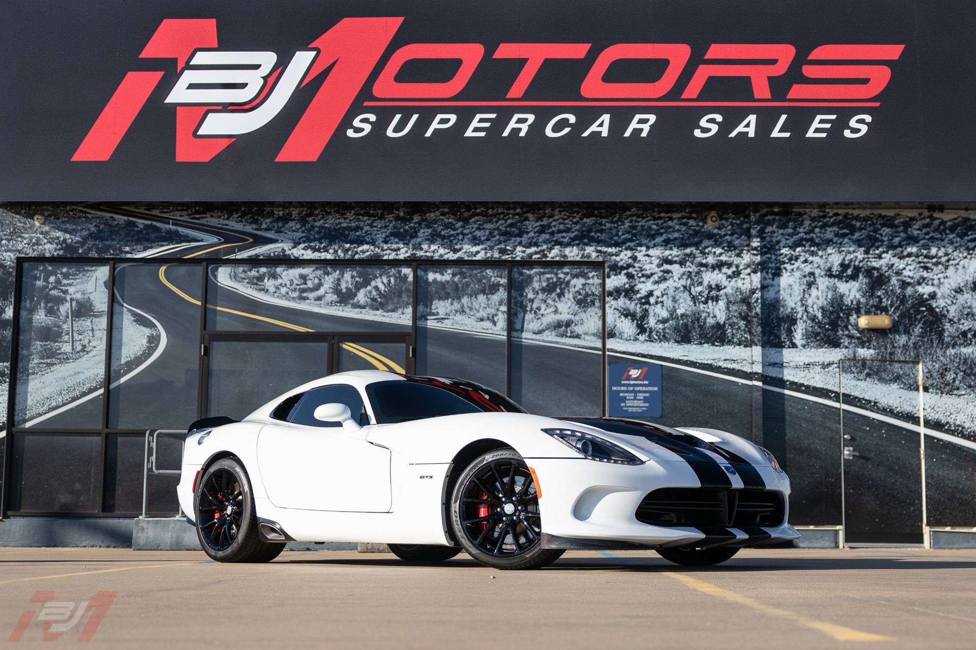 Used-2014-Dodge-Viper-GTS