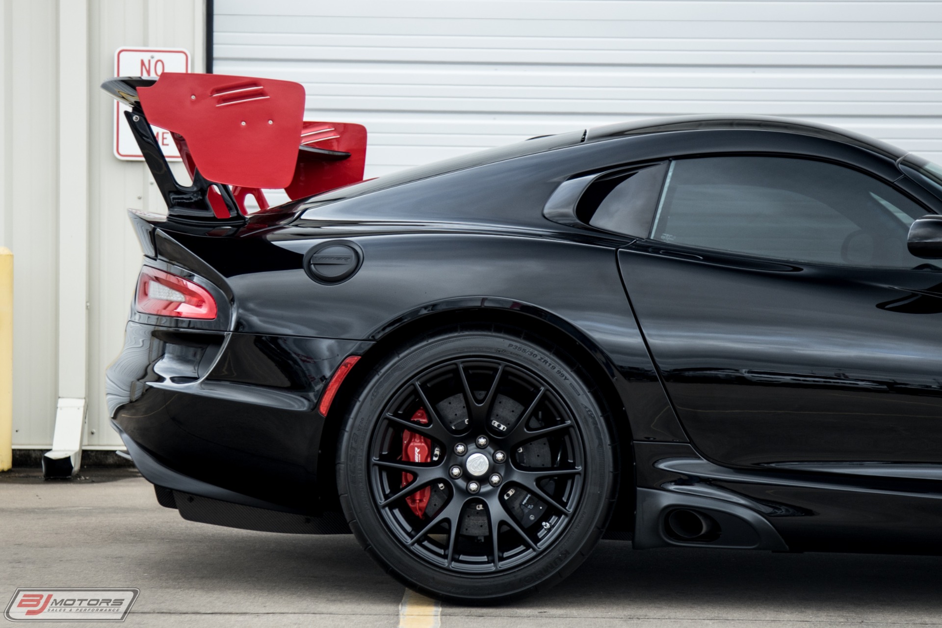 Used-2017-Dodge-Viper-128-Edition