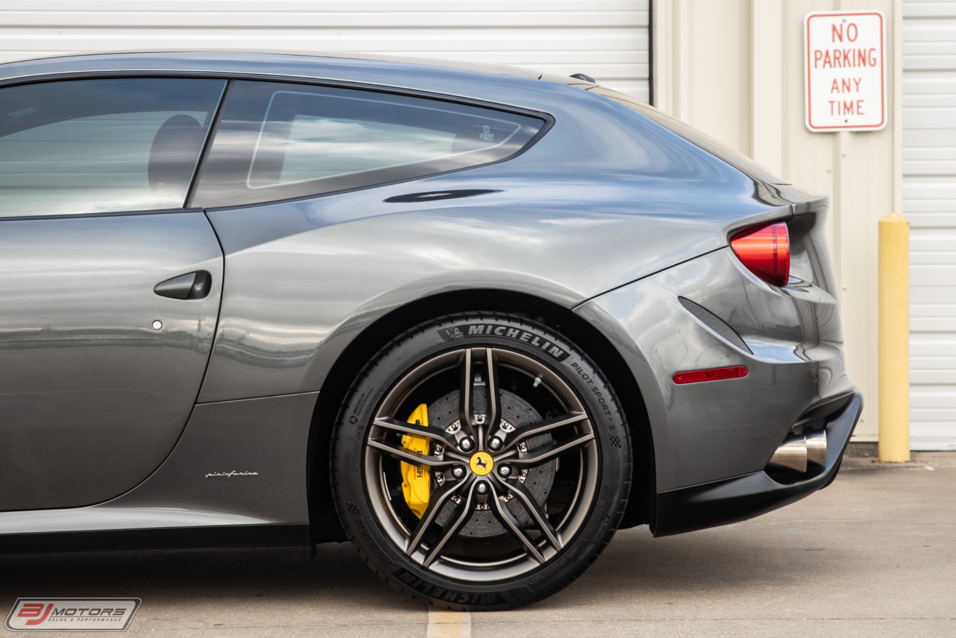 Used-2012-Ferrari-FF