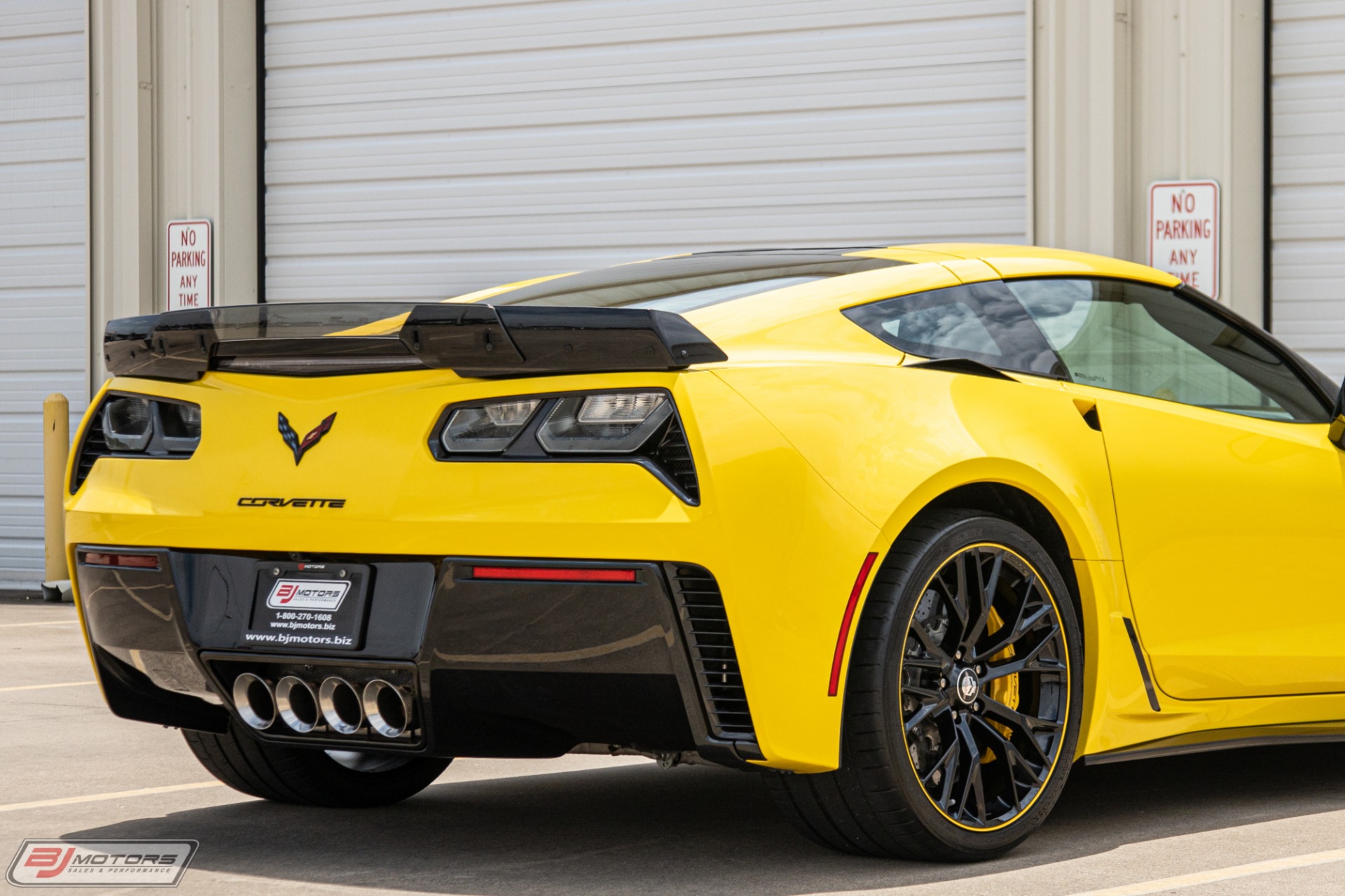 Used-2016-Chevrolet-Corvette-Z06-C7R-Edition