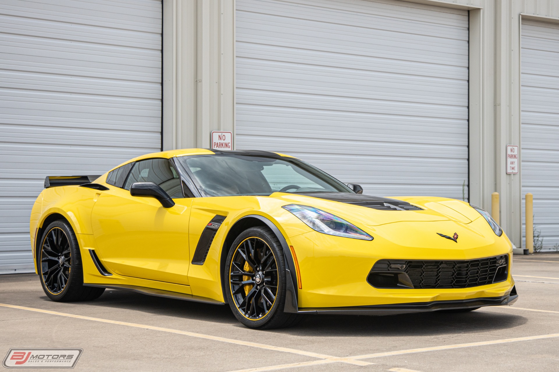 Used-2016-Chevrolet-Corvette-Z06-C7R-Edition