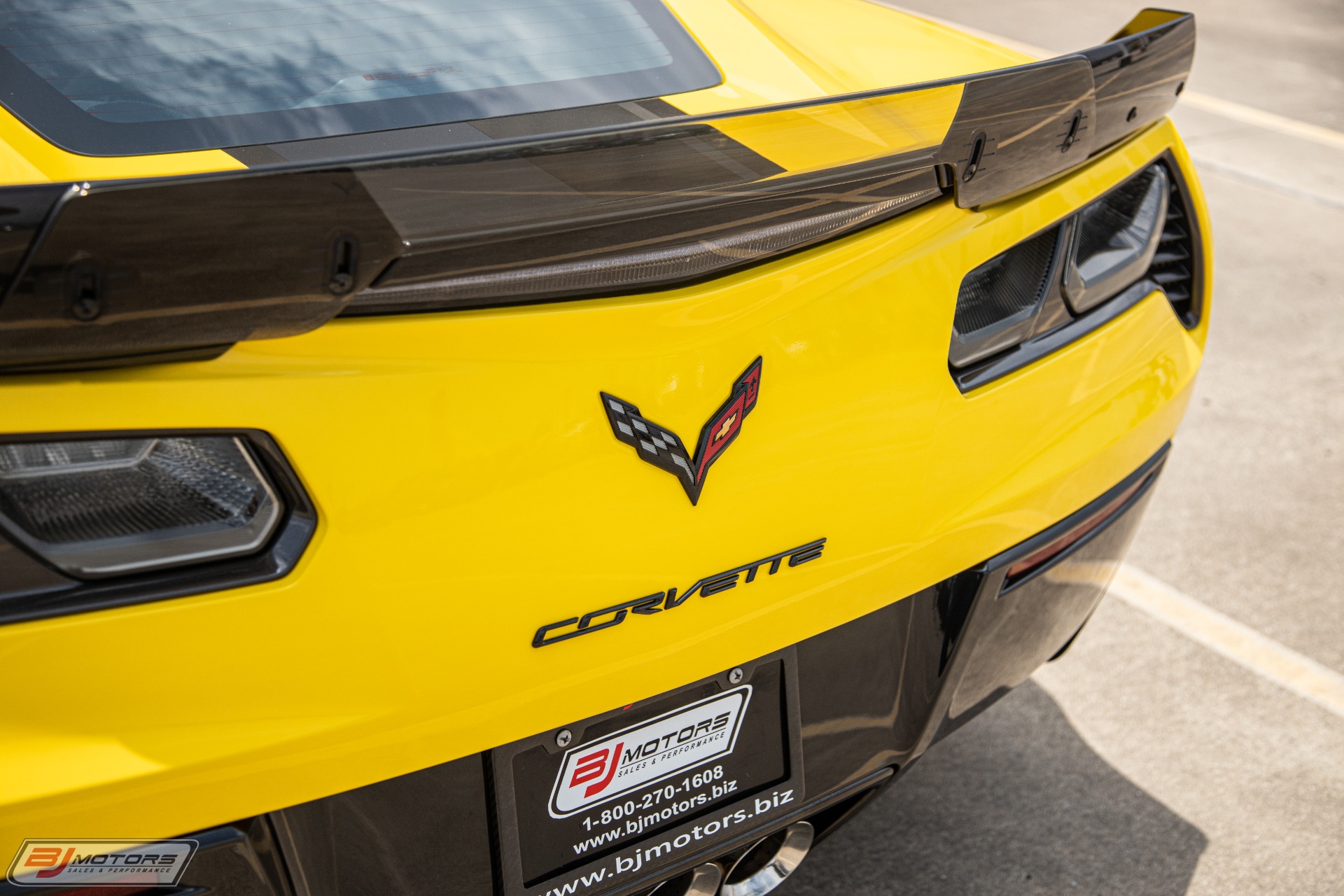 Used-2016-Chevrolet-Corvette-Z06-C7R-Edition