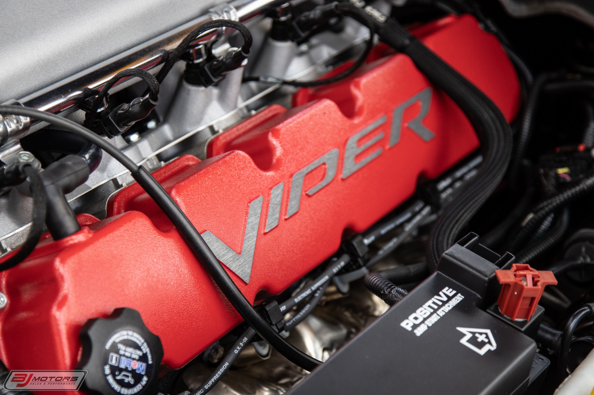 Used-2006-Dodge-Viper-SRT-10