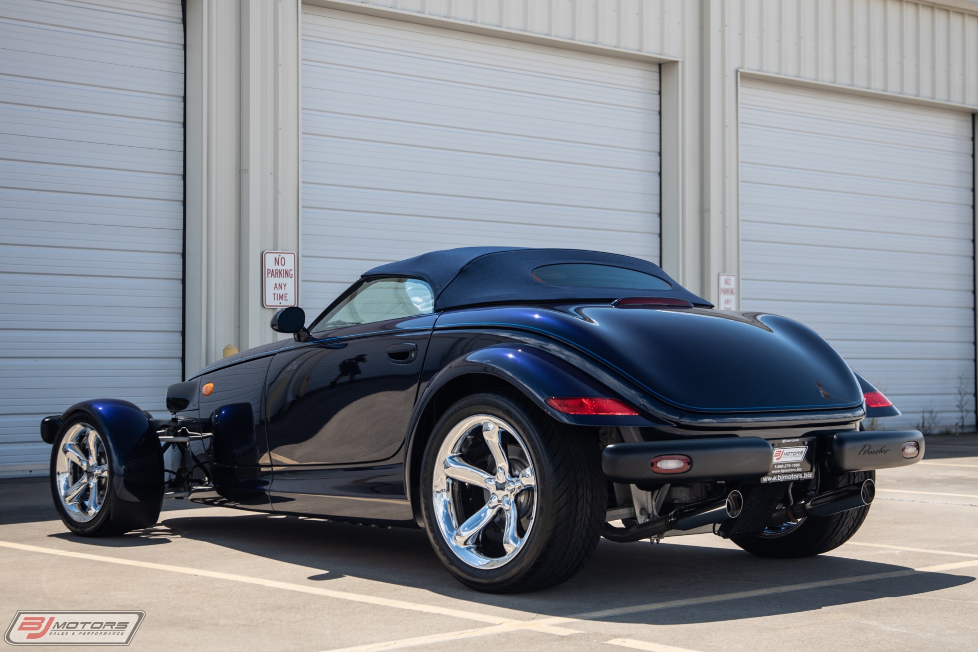 Used-2001-Chrysler-Prowler-Mulholland-Edition