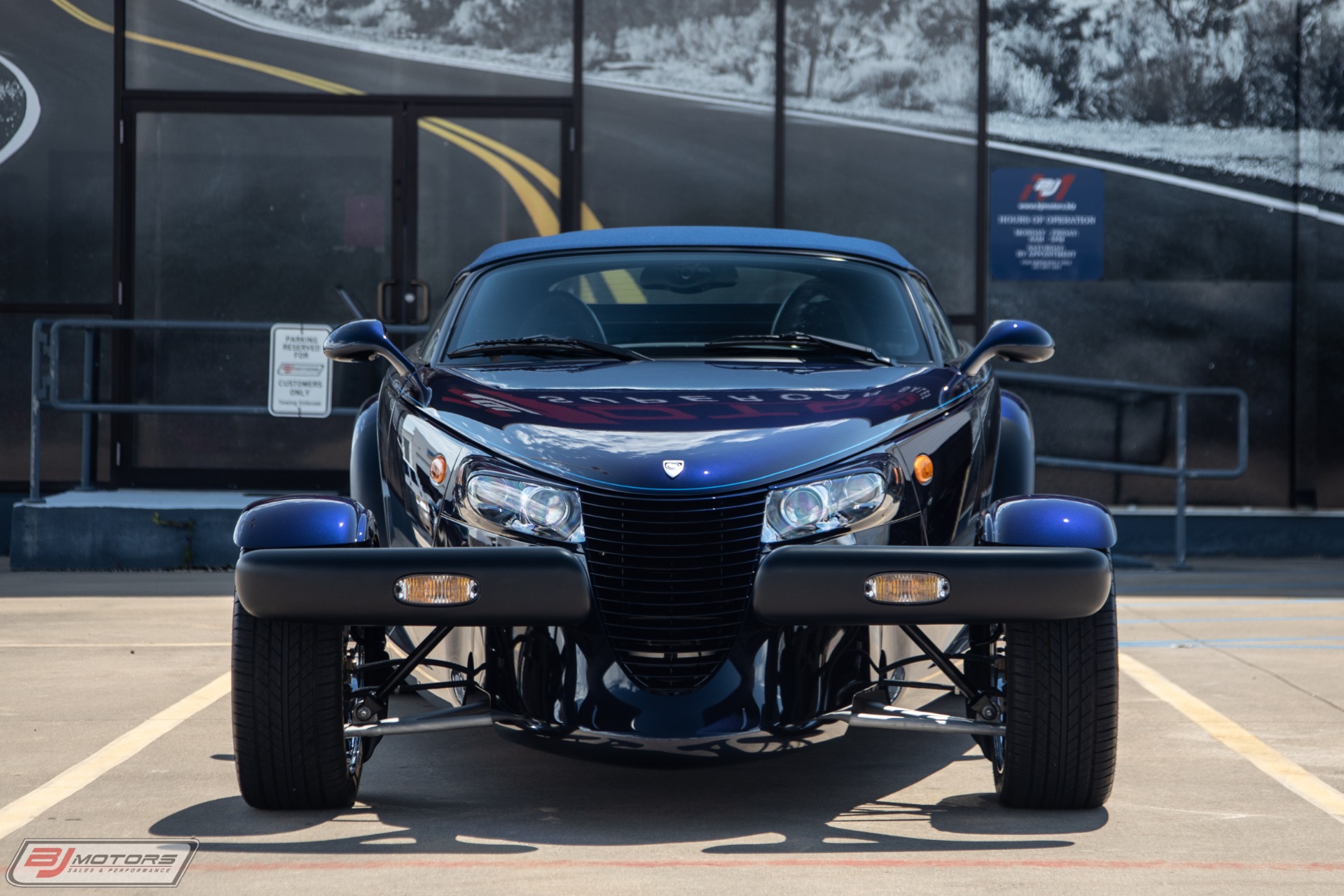 Used-2001-Chrysler-Prowler-Mulholland-Edition