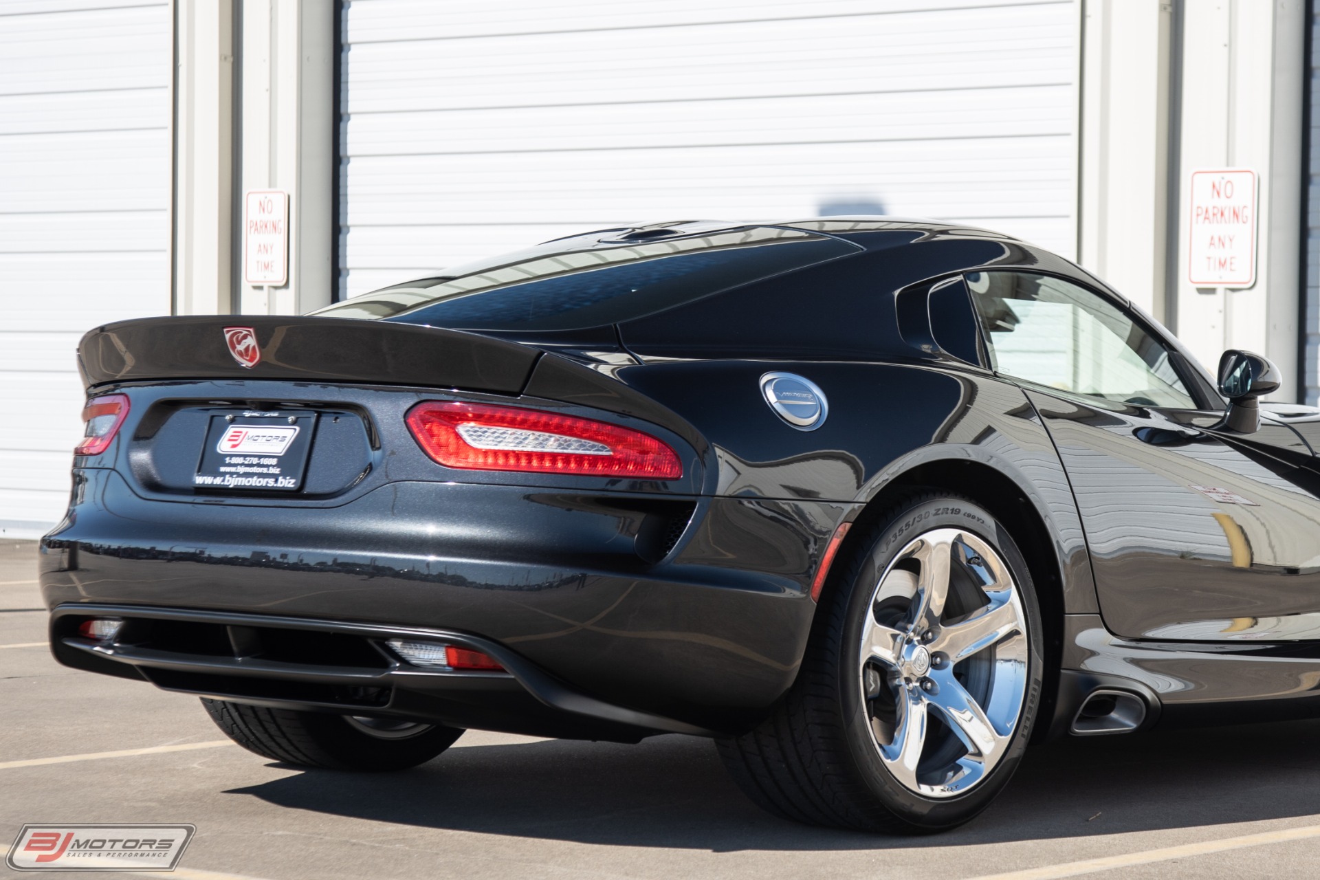 Used-2013-Dodge-Viper-SRT