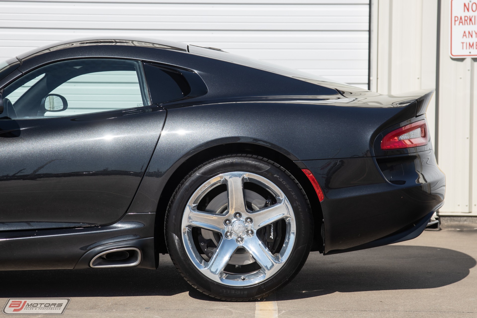 Used-2013-Dodge-Viper-SRT