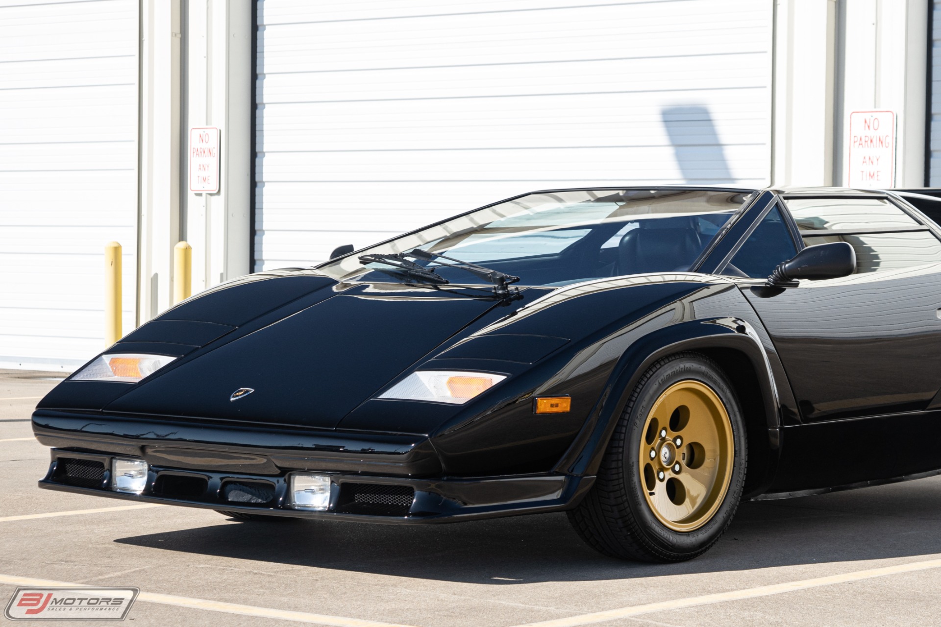 Used-1987-Lamborghini-Countach-LP5000-QV