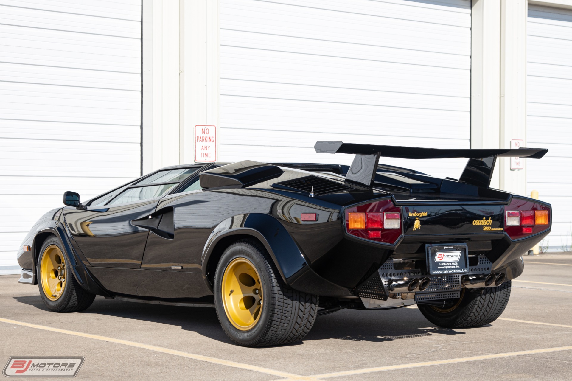 Used-1987-Lamborghini-Countach-LP5000-QV