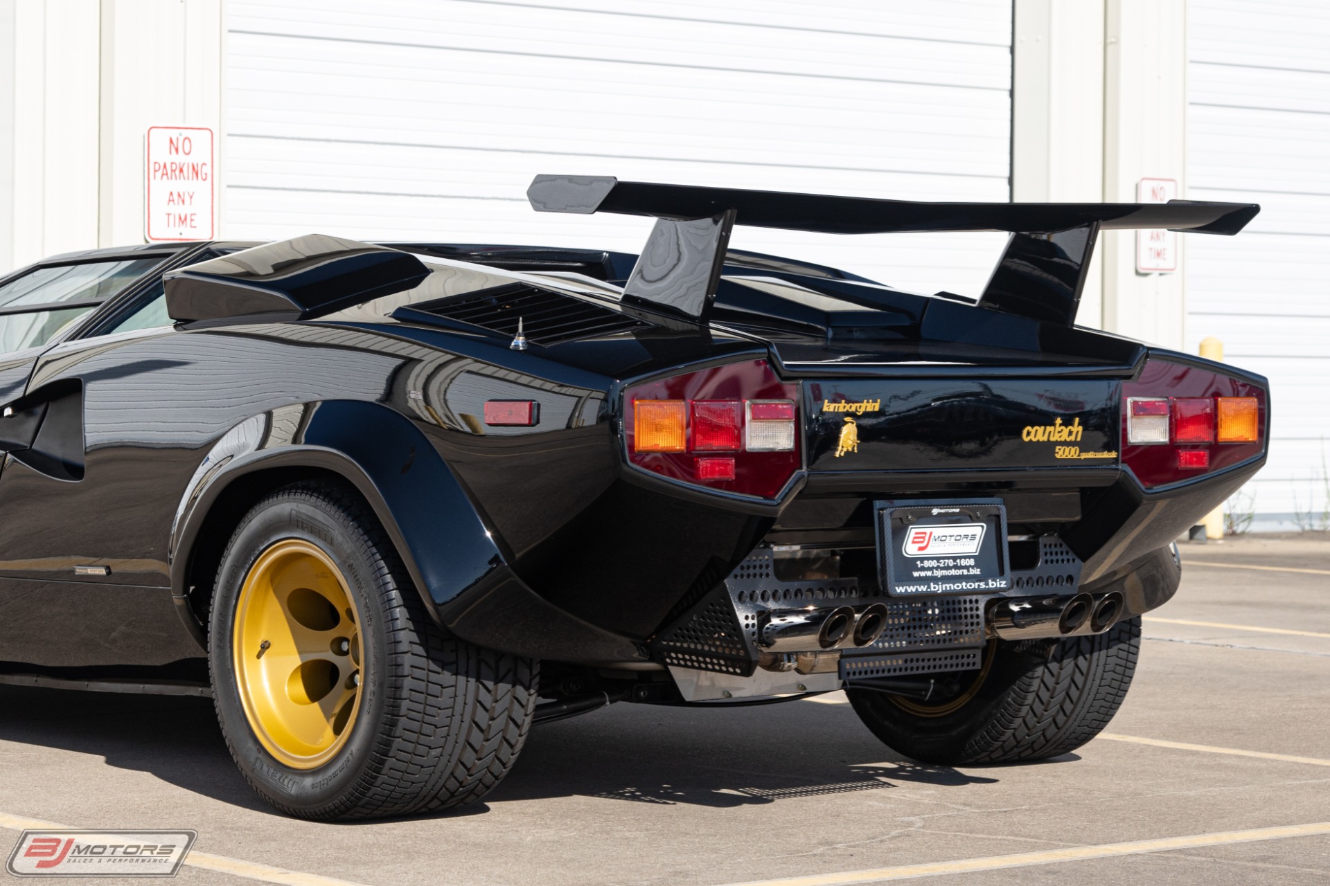 Used-1987-Lamborghini-Countach-LP5000-QV