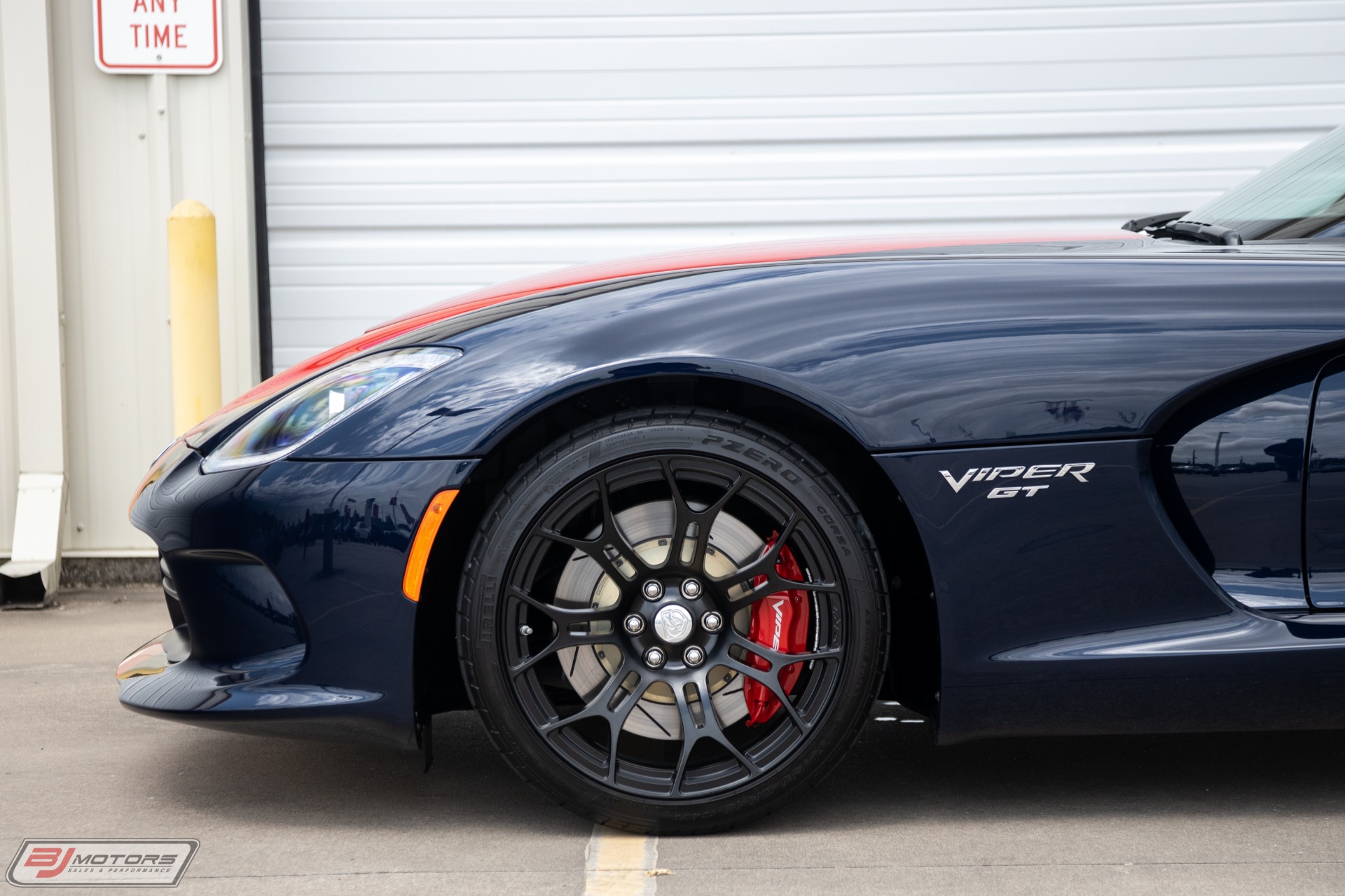 Used-2016-Dodge-Viper-GT