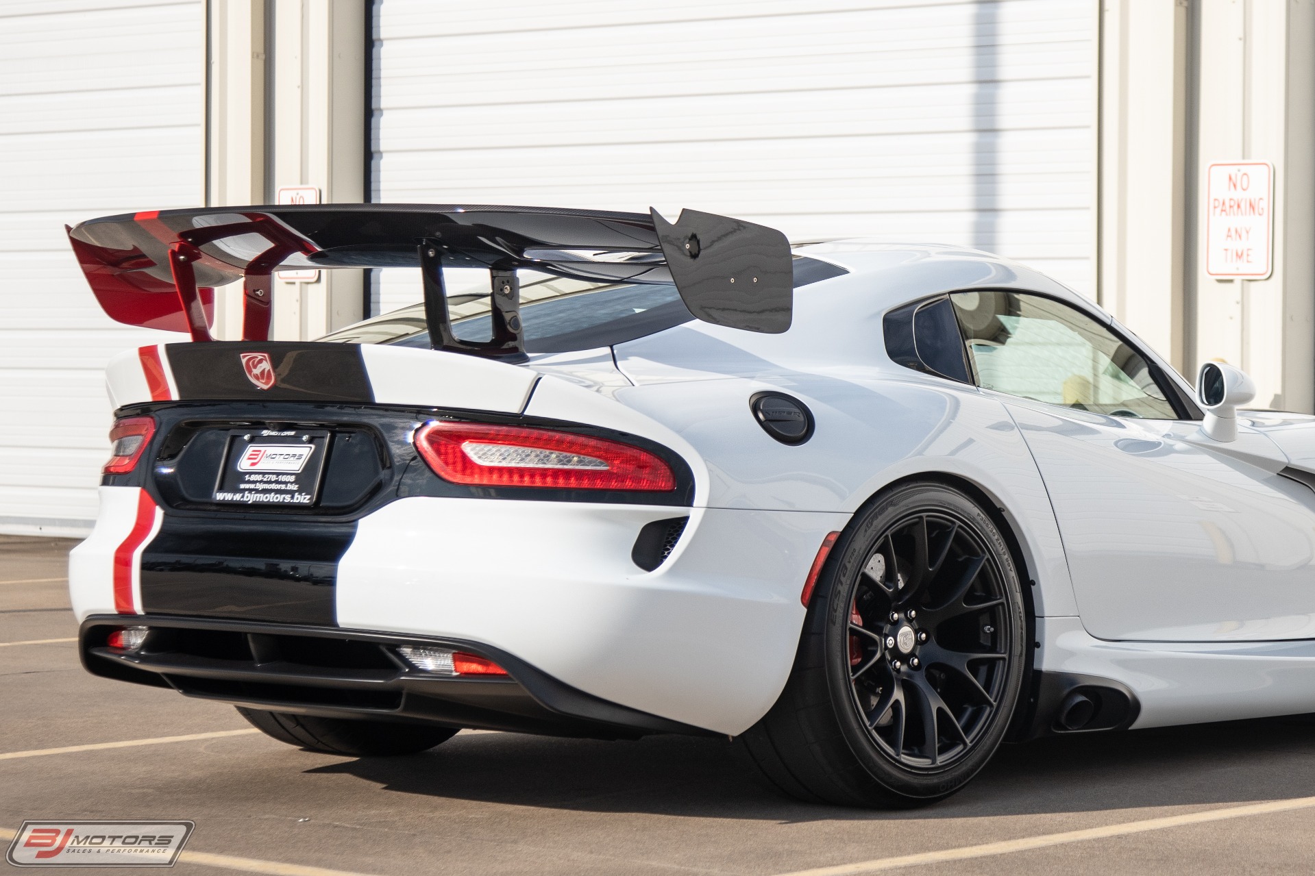 Used-2016-Dodge-Viper-ACR