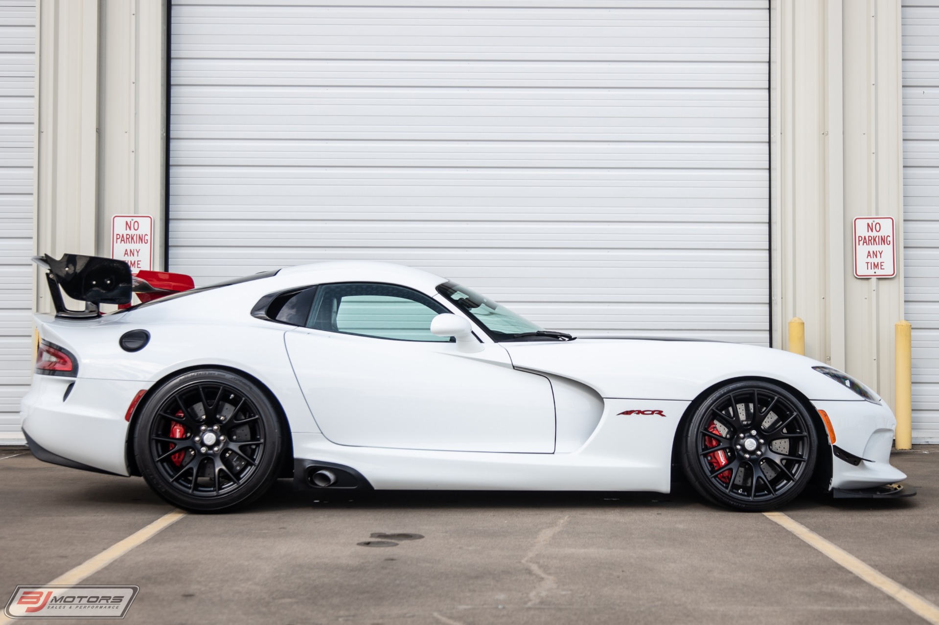 Used-2016-Dodge-Viper-ACR