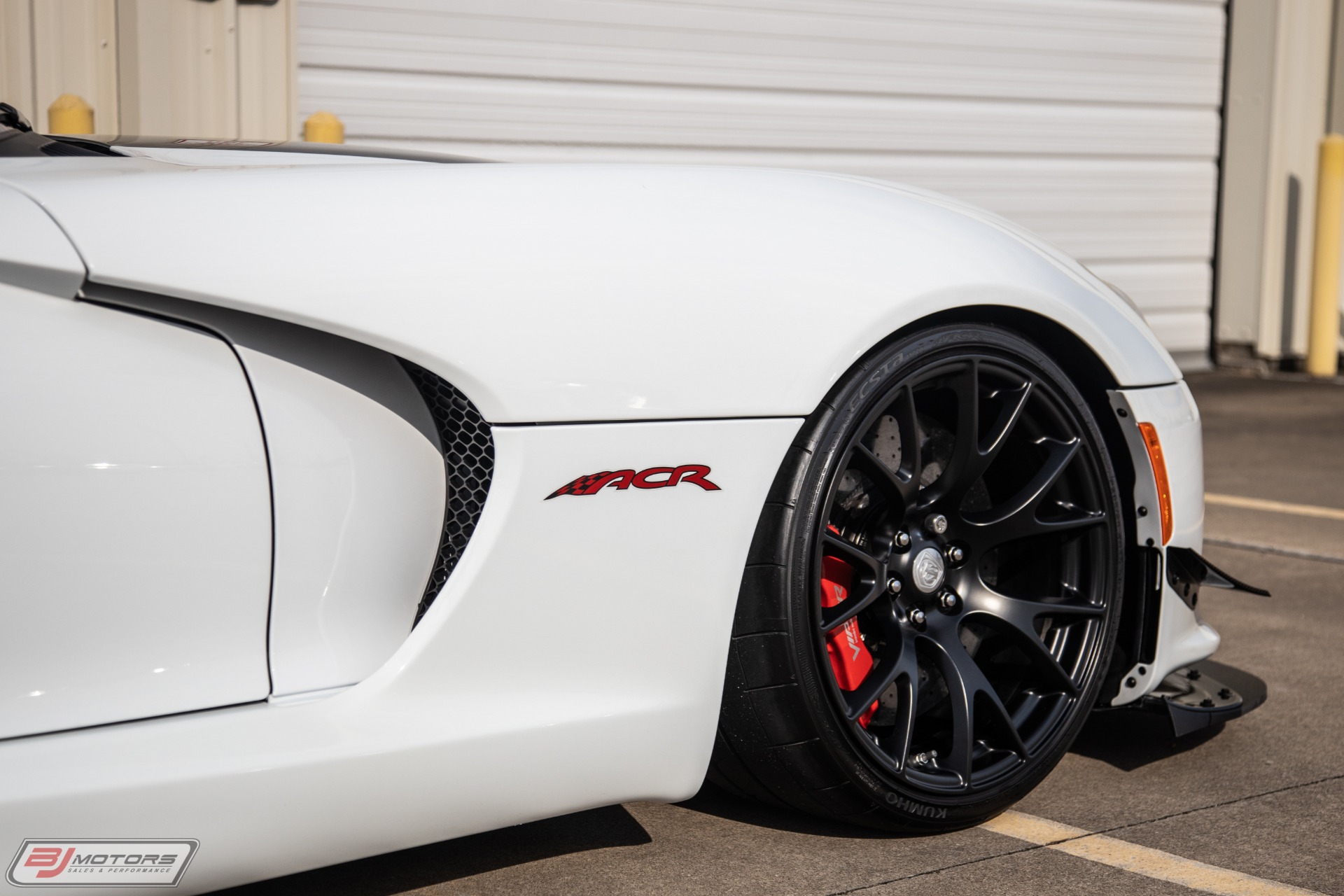 Used-2016-Dodge-Viper-ACR