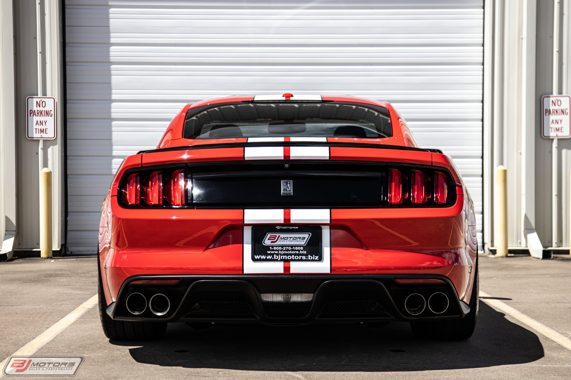 Used-2016-Ford-Mustang-Shelby-GT350