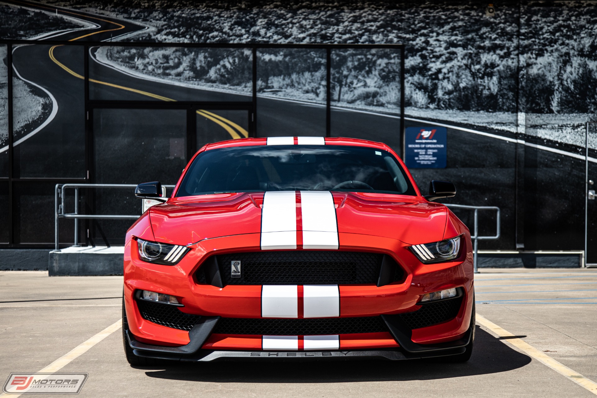 Used-2016-Ford-Mustang-Shelby-GT350