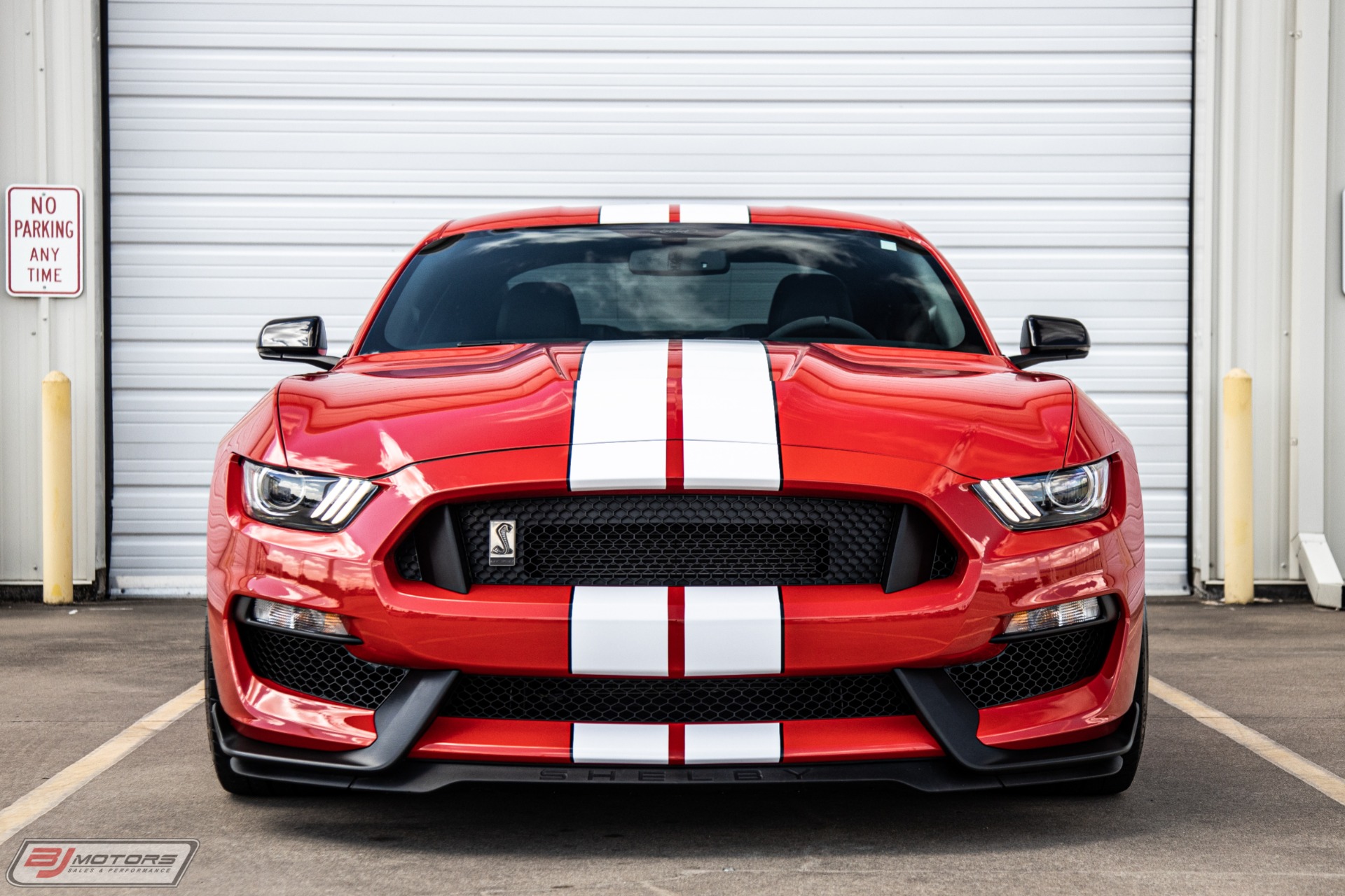 Used-2016-Ford-Mustang-Shelby-GT350