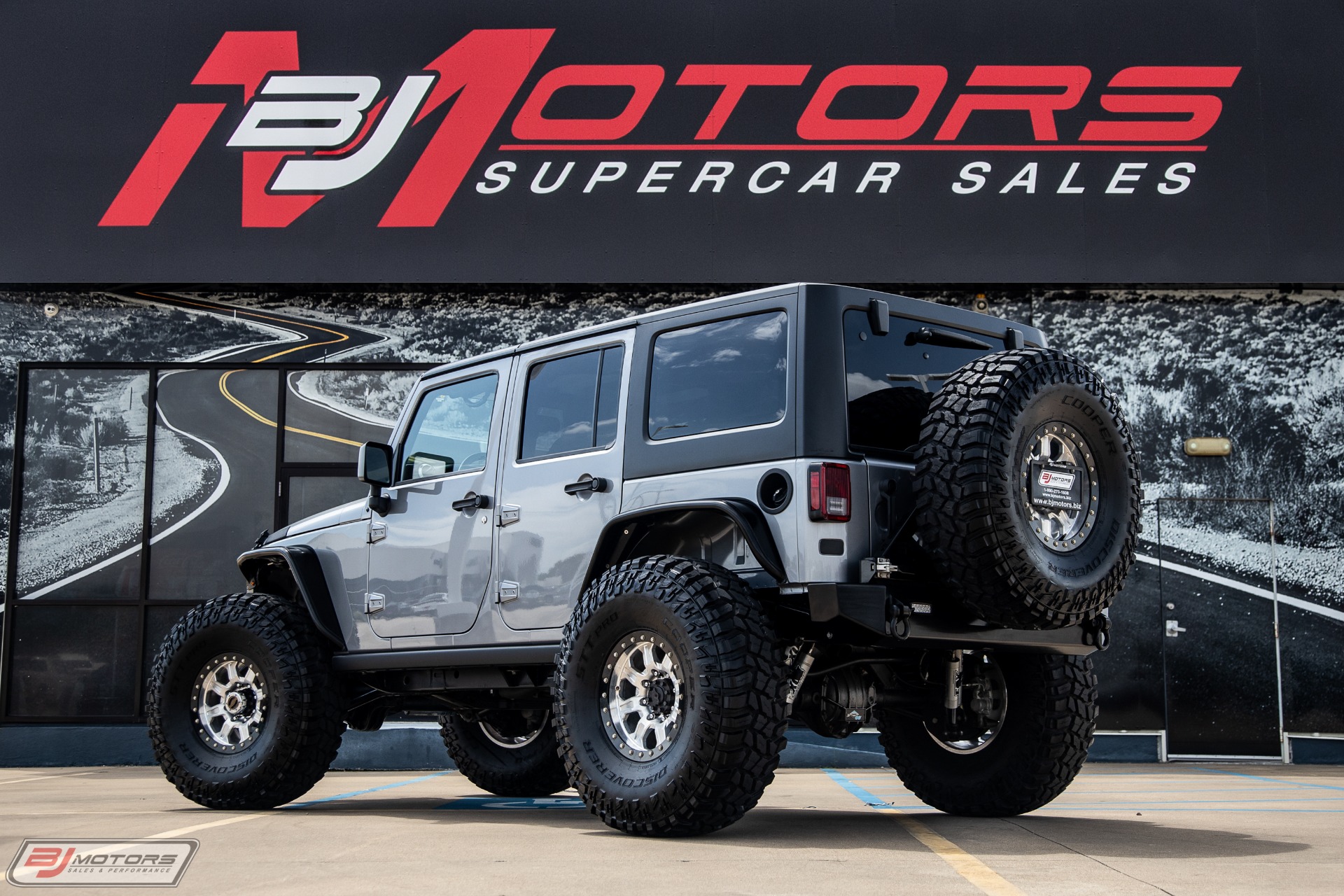 Used-2015-Jeep-Wrangler-Unlimited-Rubicon-LS7-Conversion