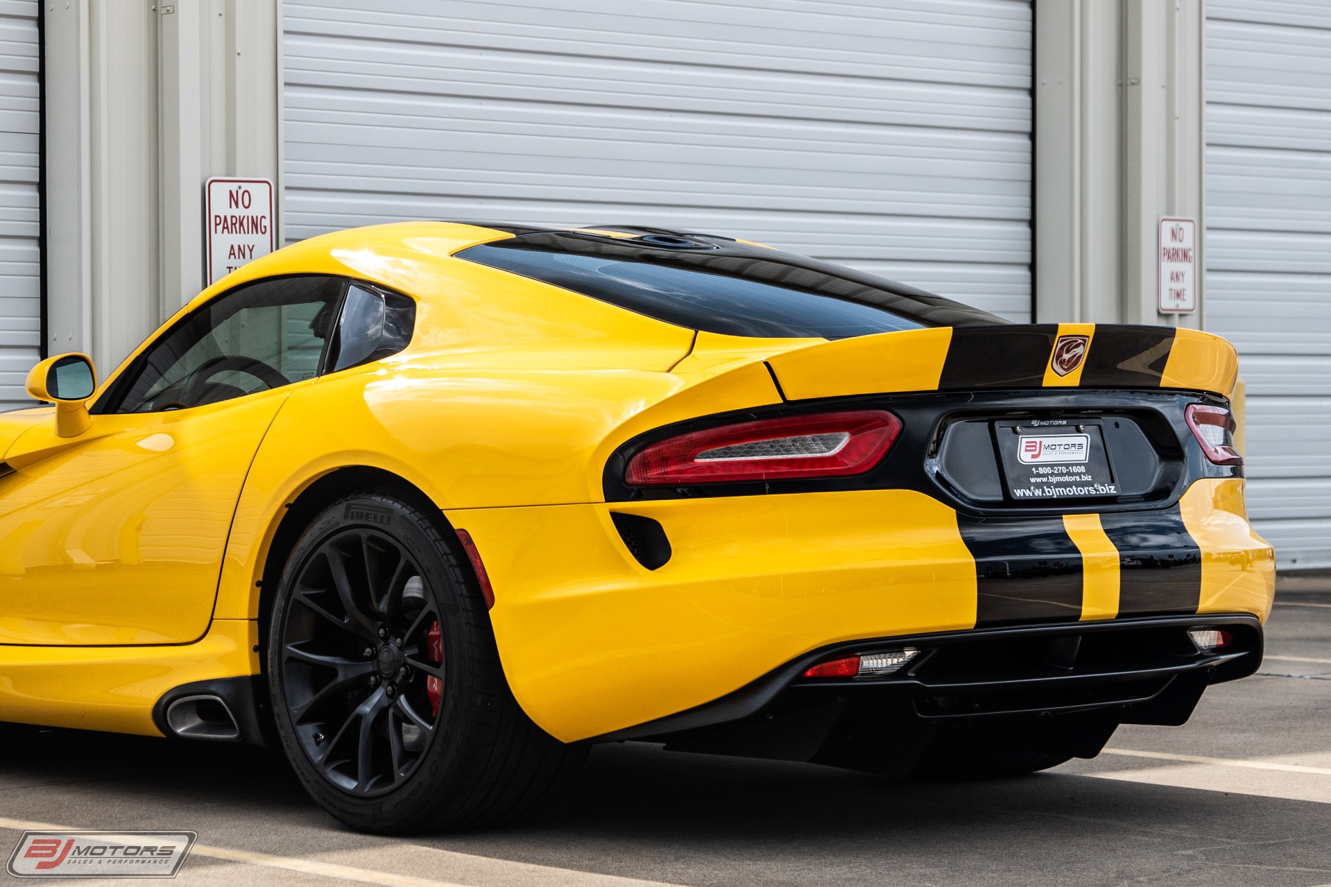 Used-2013-Dodge-Viper-GTS