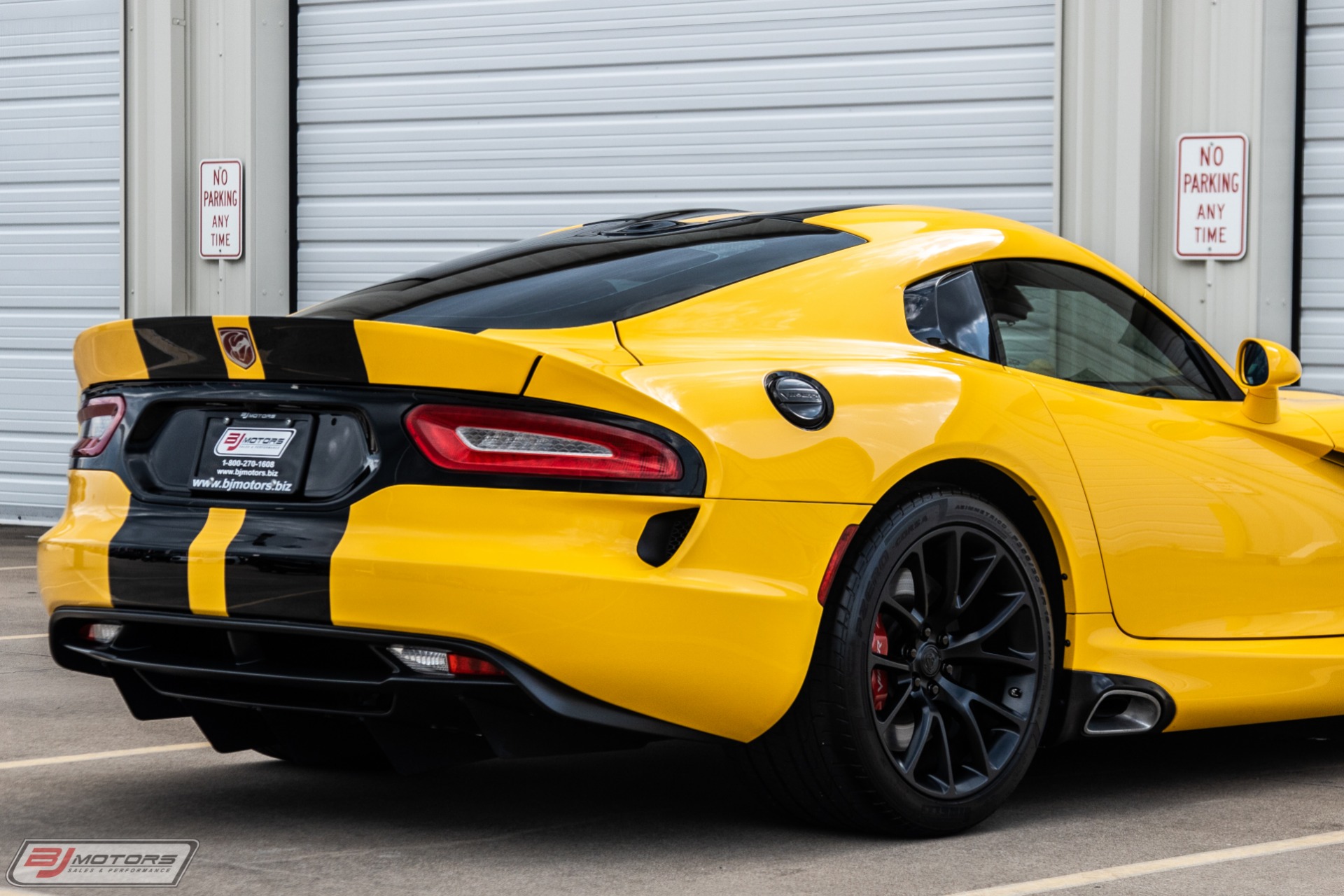 Used-2013-Dodge-Viper-GTS