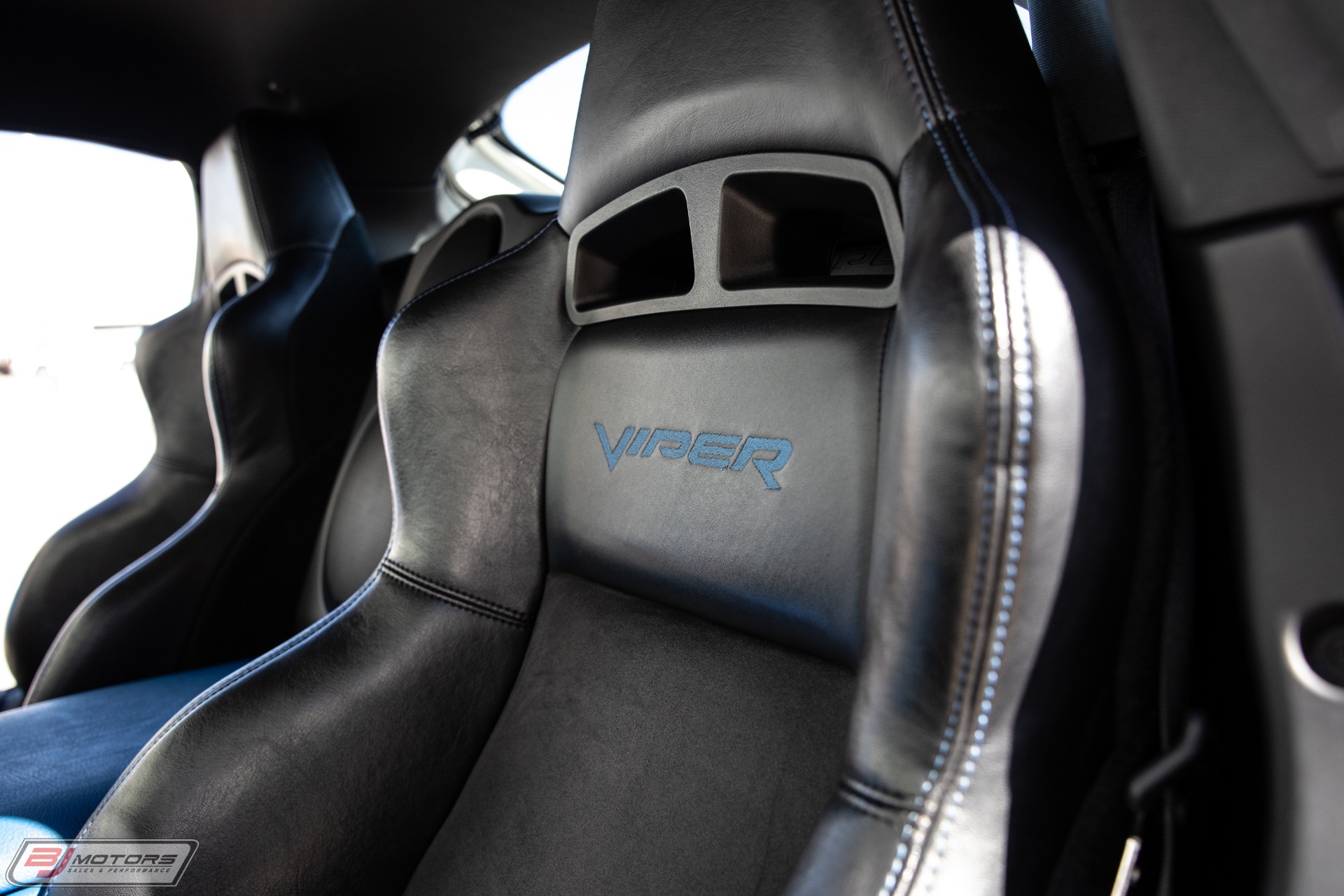 Used-2006-Dodge-Viper-VOI9-Limited-Edition