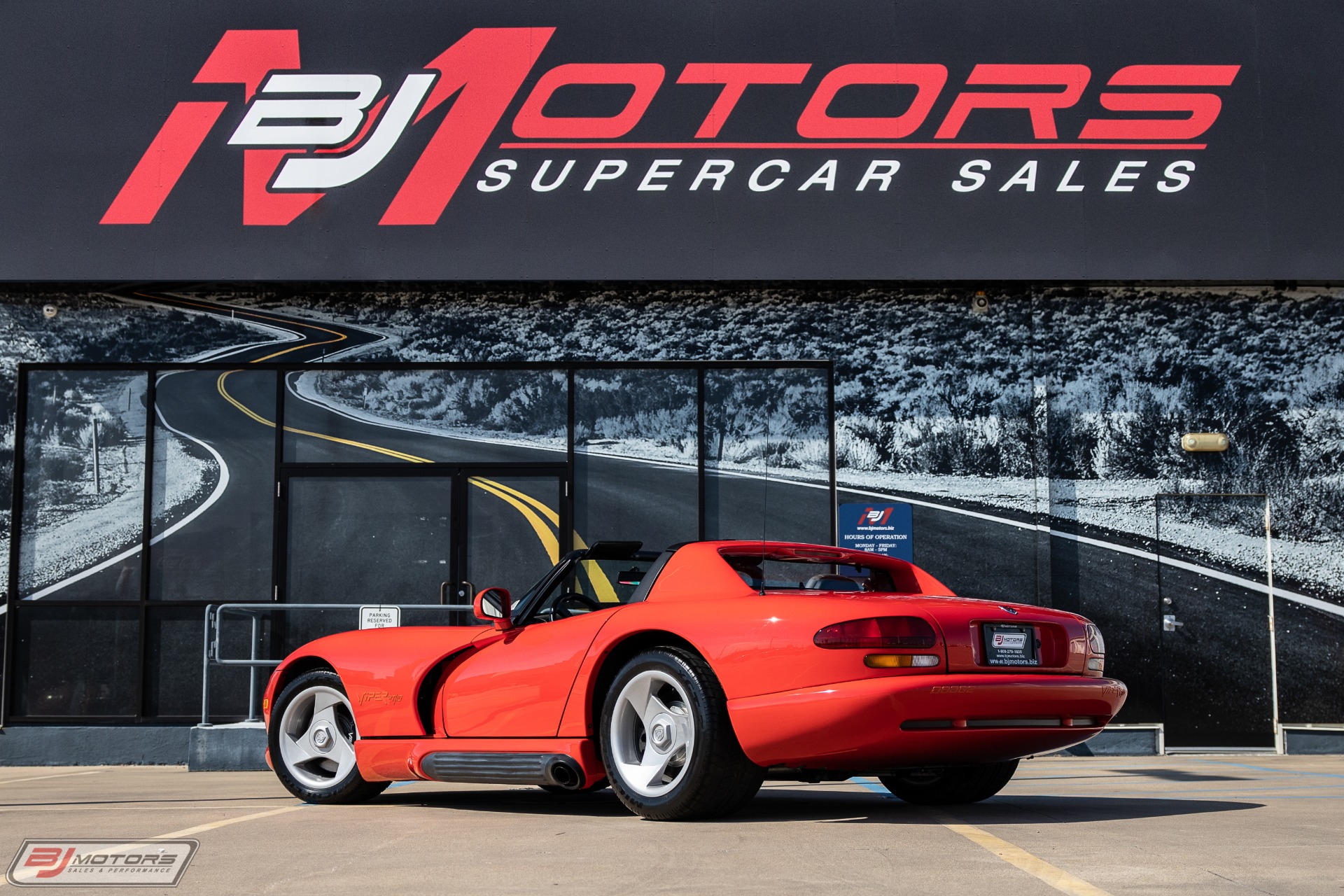 Used-1992-Dodge-Viper-RT/10-with-83-miles